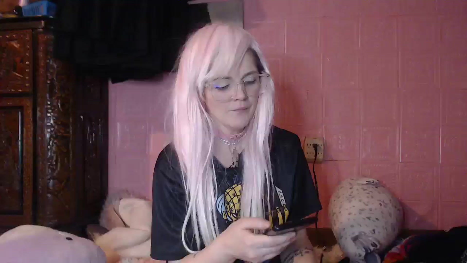 Gallery image thumbnail from AlessaRaine's myfreecams stream on, 04/12/2025, 10:00 image 1 of 20