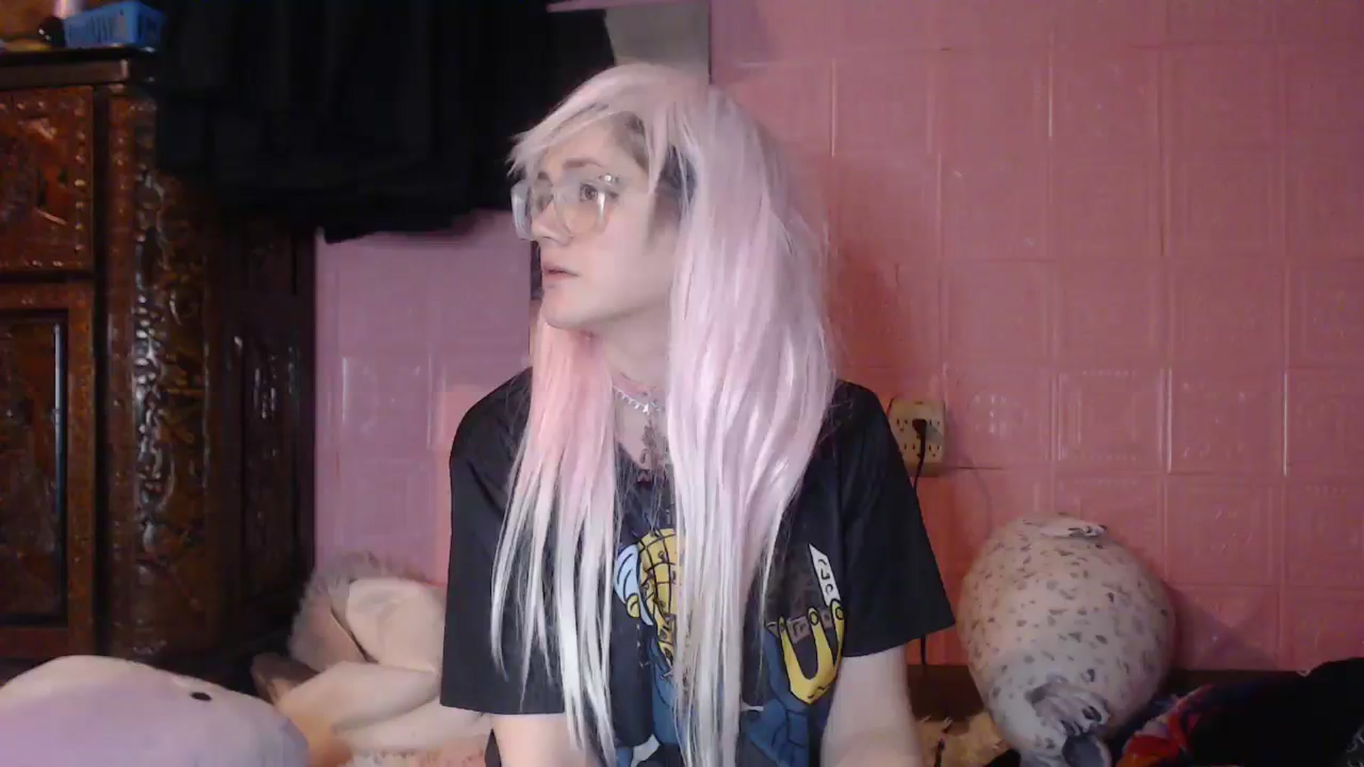 Gallery image thumbnail from AlessaRaine's myfreecams stream on, 04/12/2025, 10:00 image 17 of 20