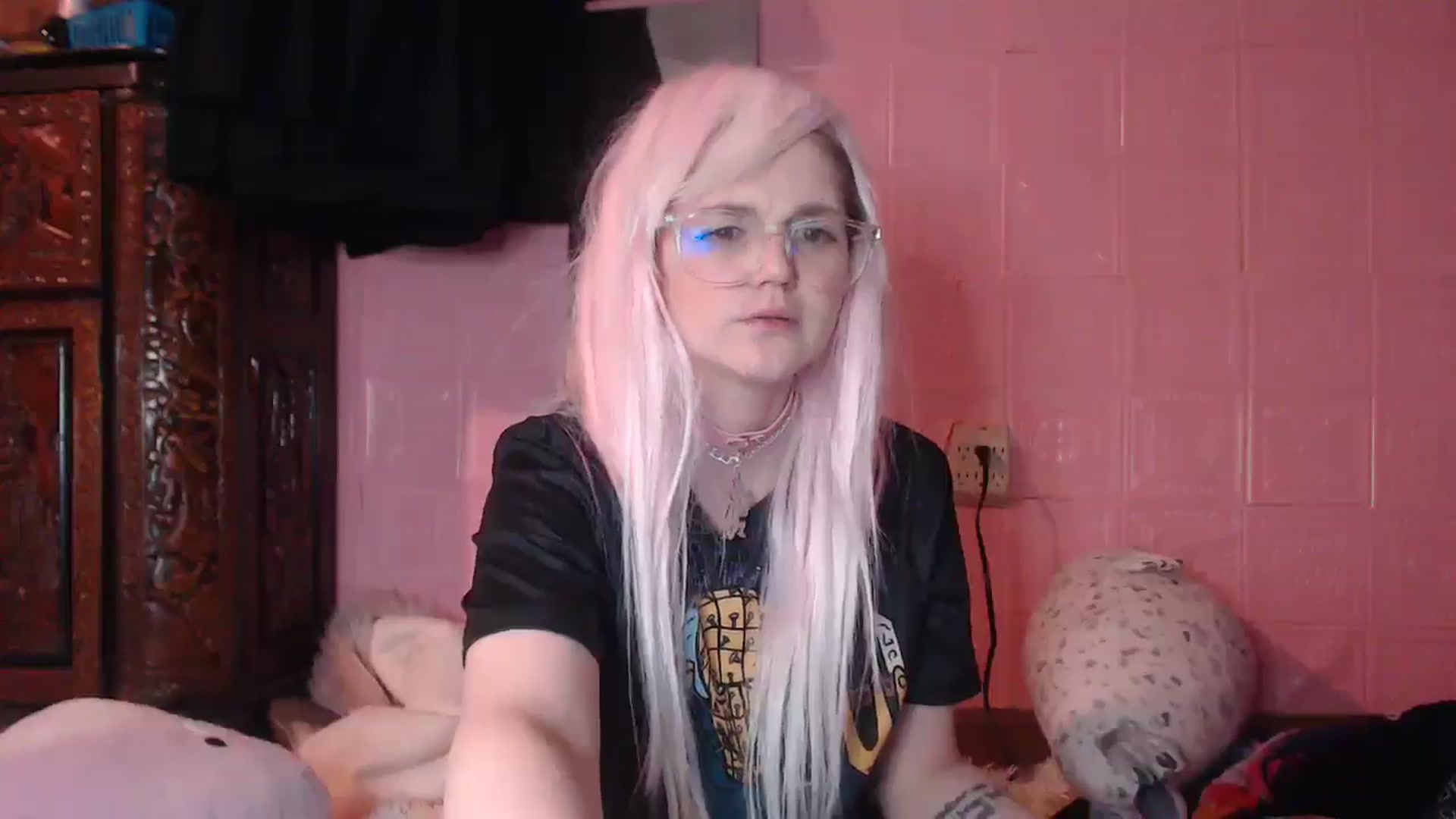 Gallery image thumbnail from AlessaRaine's myfreecams stream on, 04/12/2025, 10:00 image 11 of 20