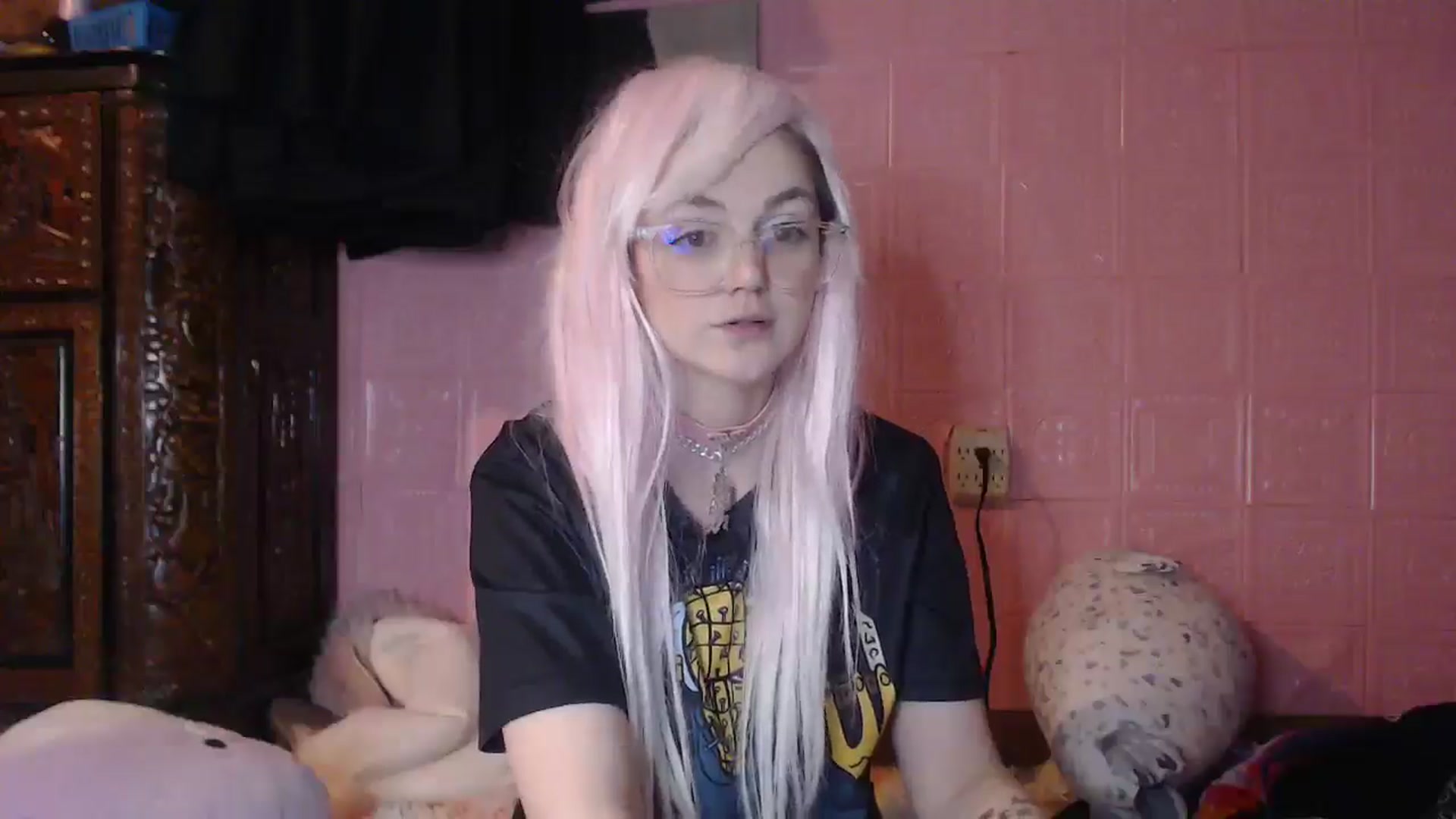 Gallery image thumbnail from AlessaRaine's myfreecams stream on, 04/12/2025, 10:00 image 9 of 20