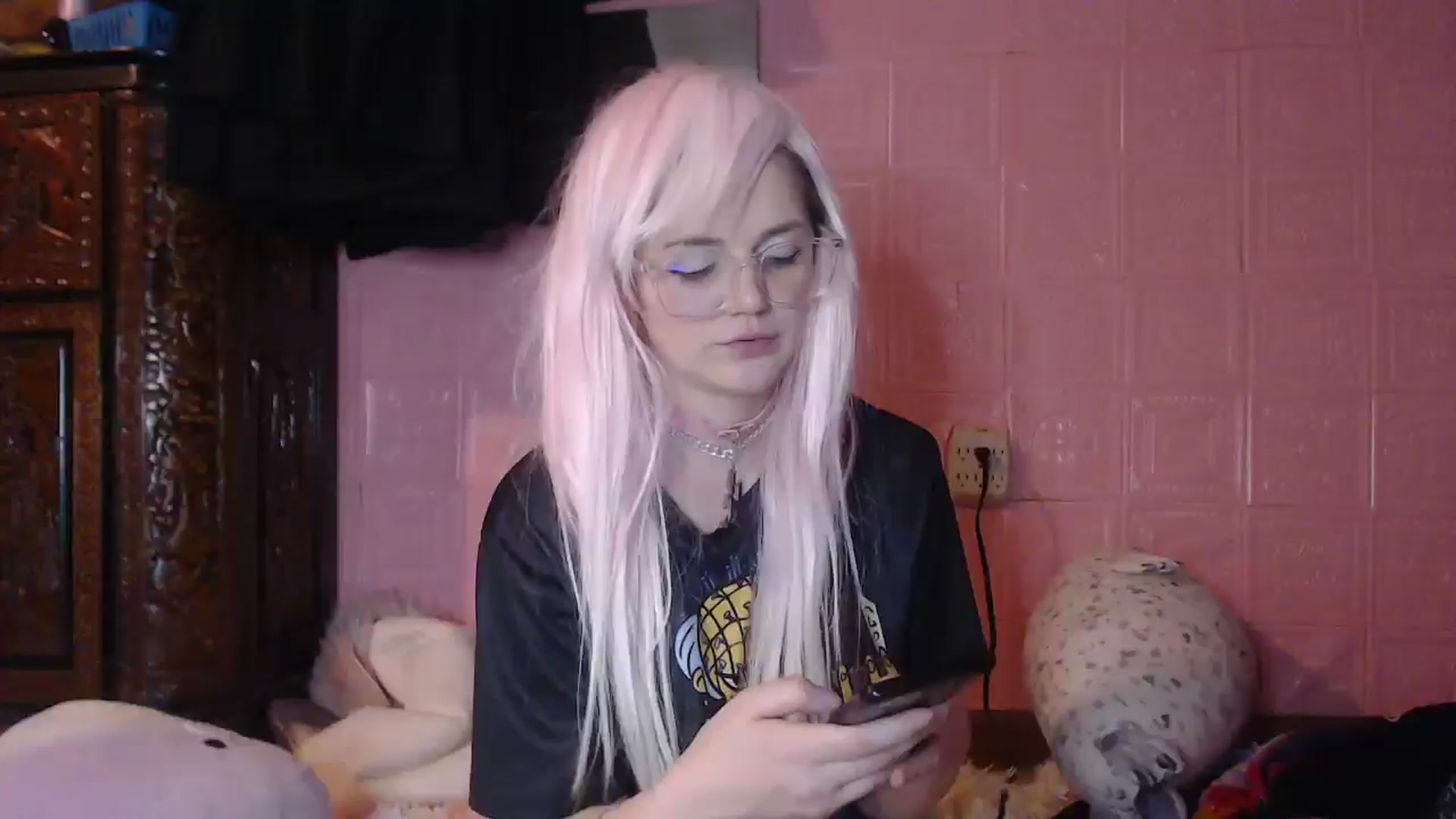 Gallery image thumbnail from AlessaRaine's myfreecams stream on, 04/12/2025, 10:00 image 3 of 20