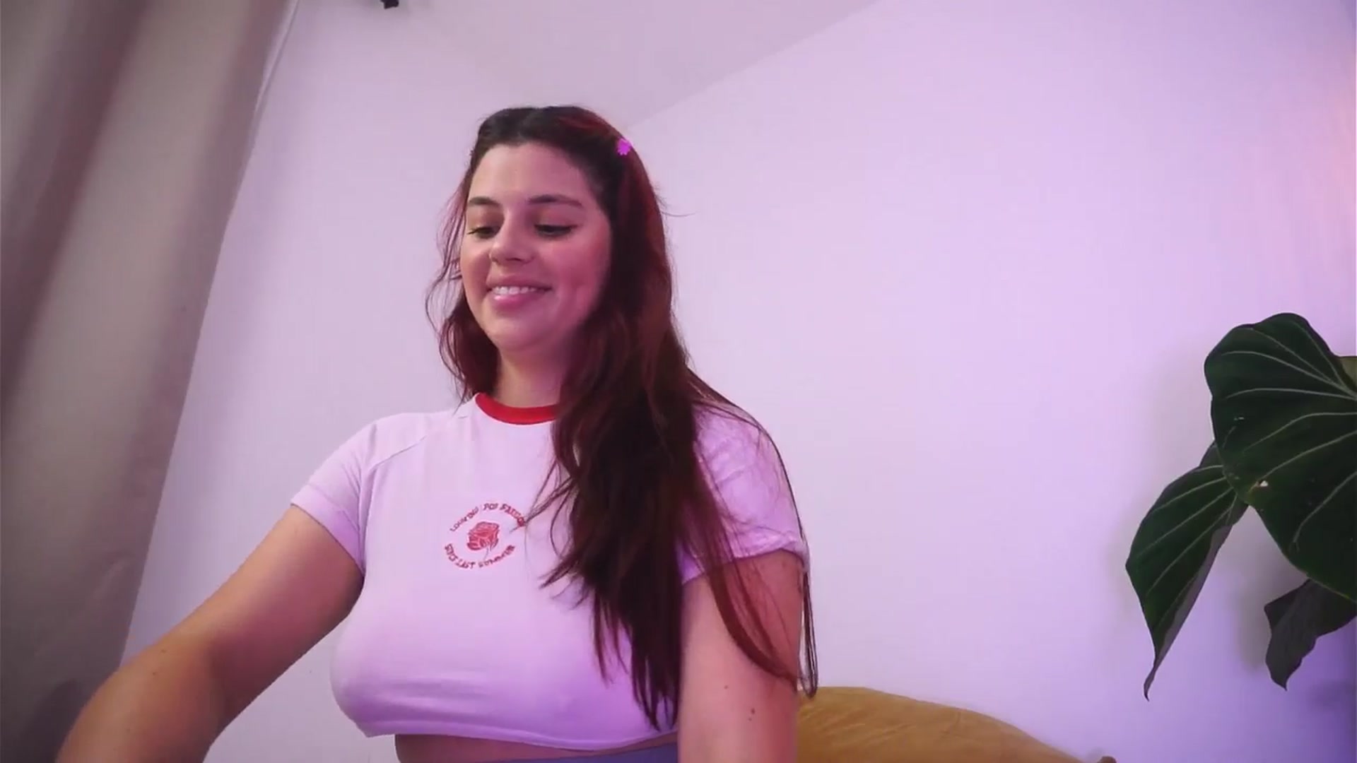 Gallery image thumbnail from Alessaabunny's myfreecams stream on, 09/09/2024, 23:34 image 3 of 20