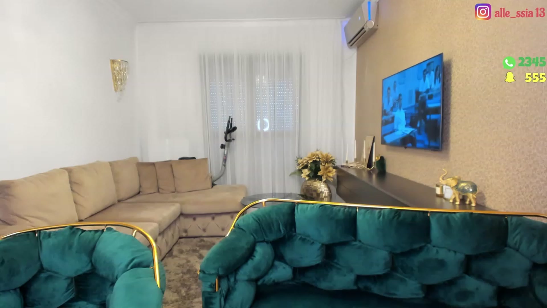 Gallery image thumbnail from AlessiaRay's myfreecams stream on, 05/27/2023, 15:03 image 11 of 20