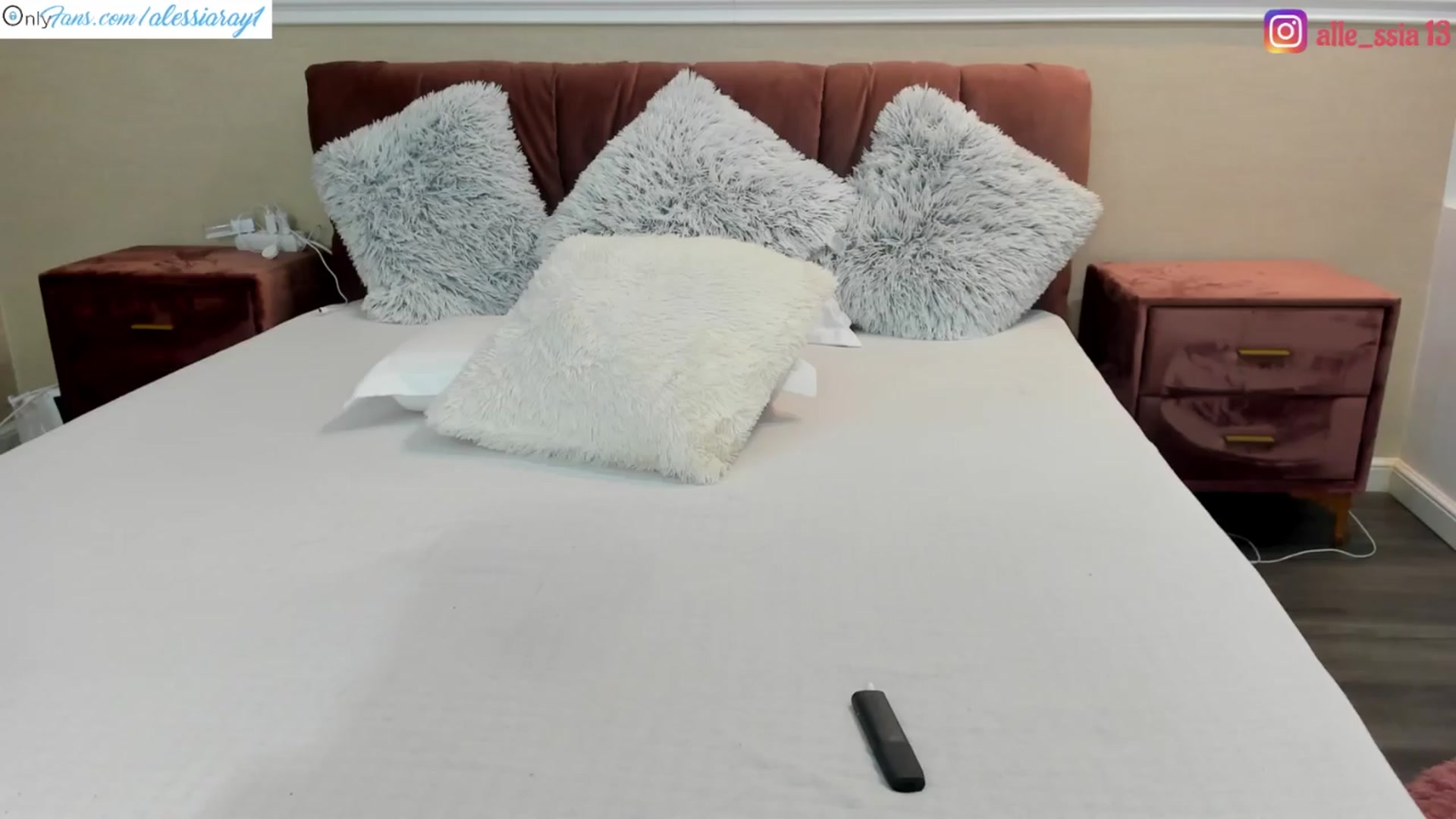 Gallery image thumbnail from AlessiaRay's myfreecams stream on, 03/24/2024, 21:48 image 5 of 20
