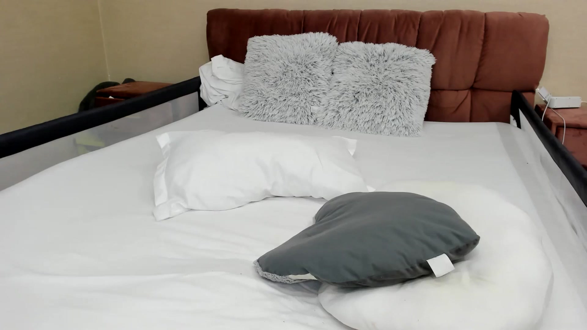 Gallery image thumbnail from AlessiaRay's myfreecams stream on, 08/30/2025, 15:52 image 18 of 20