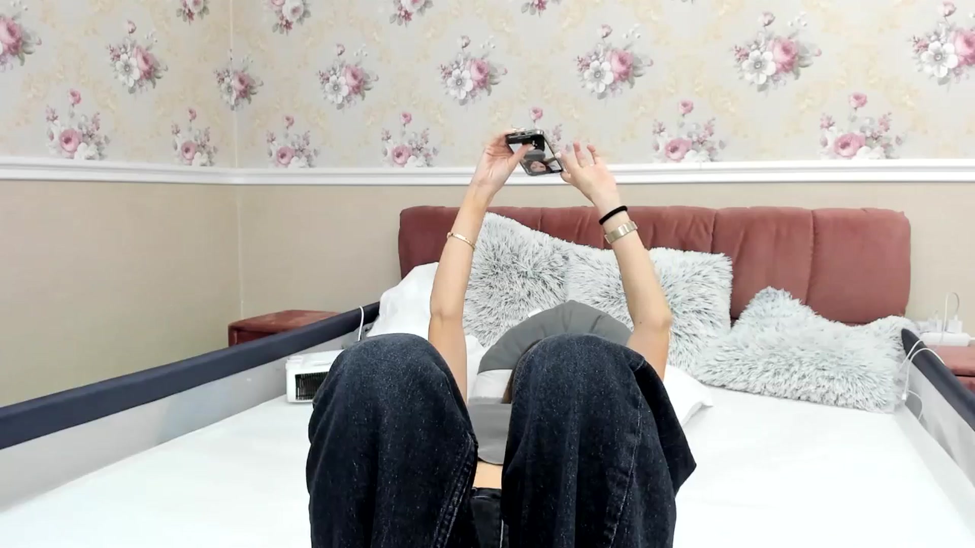 Gallery image thumbnail from AlessiaRay's myfreecams stream on, 09/20/2025, 19:26 image 2 of 20