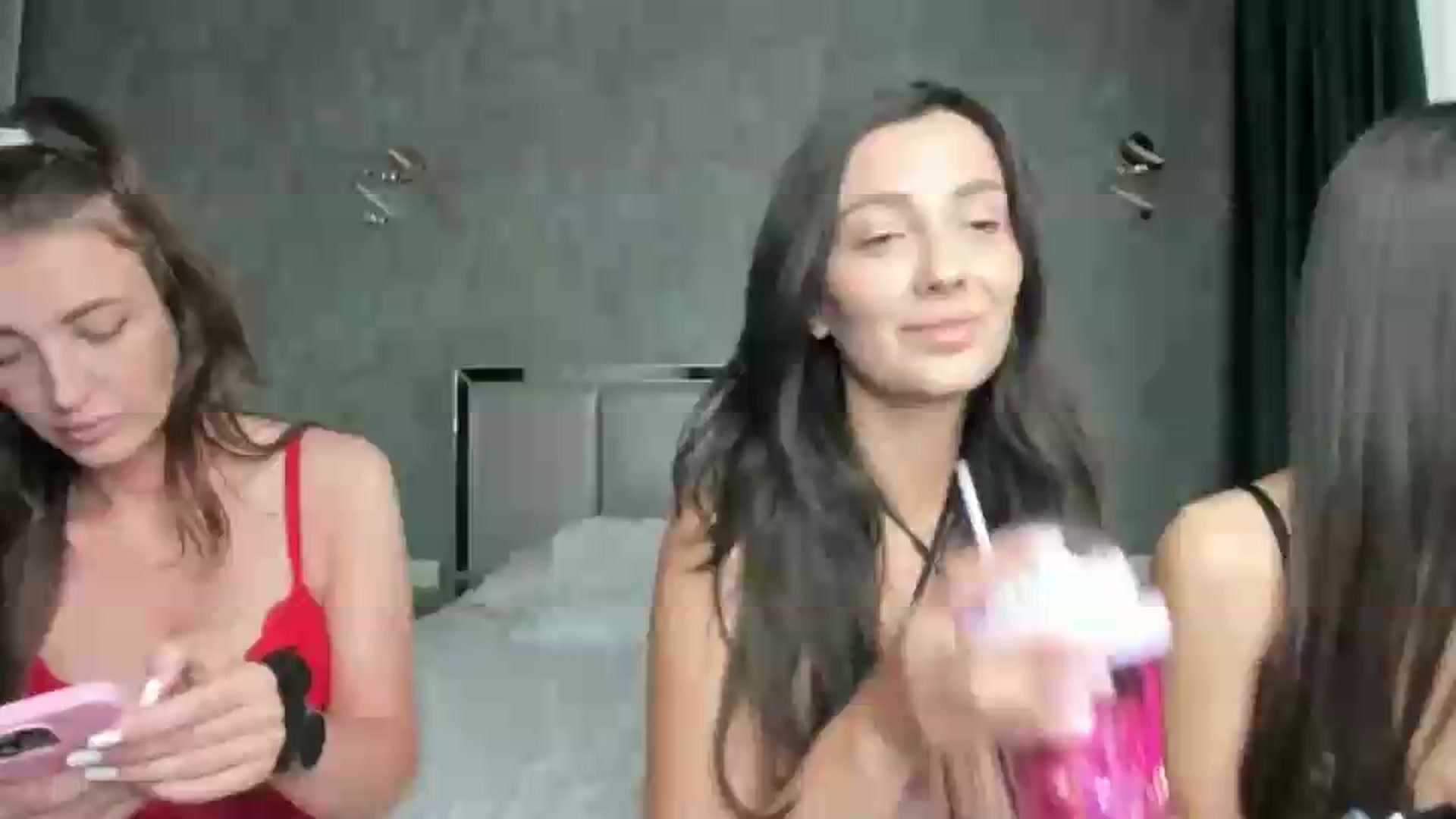 Gallery image thumbnail from AlessiaRay's myfreecams stream on, 05/19/2026, 12:26 image 1 of 20