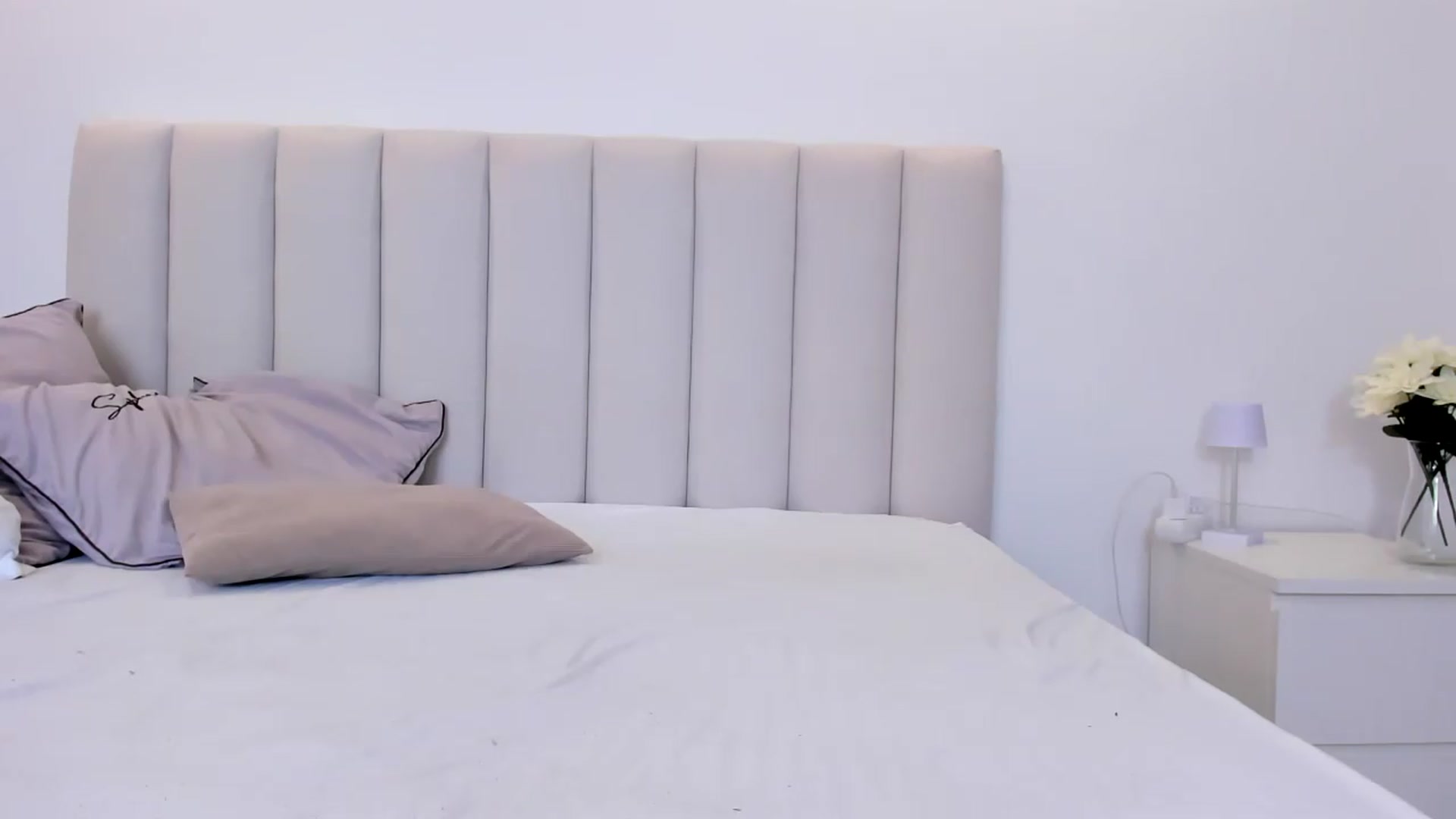 Gallery image thumbnail from AlessiaRay's myfreecams stream on, 07/07/2026, 11:24 image 12 of 20