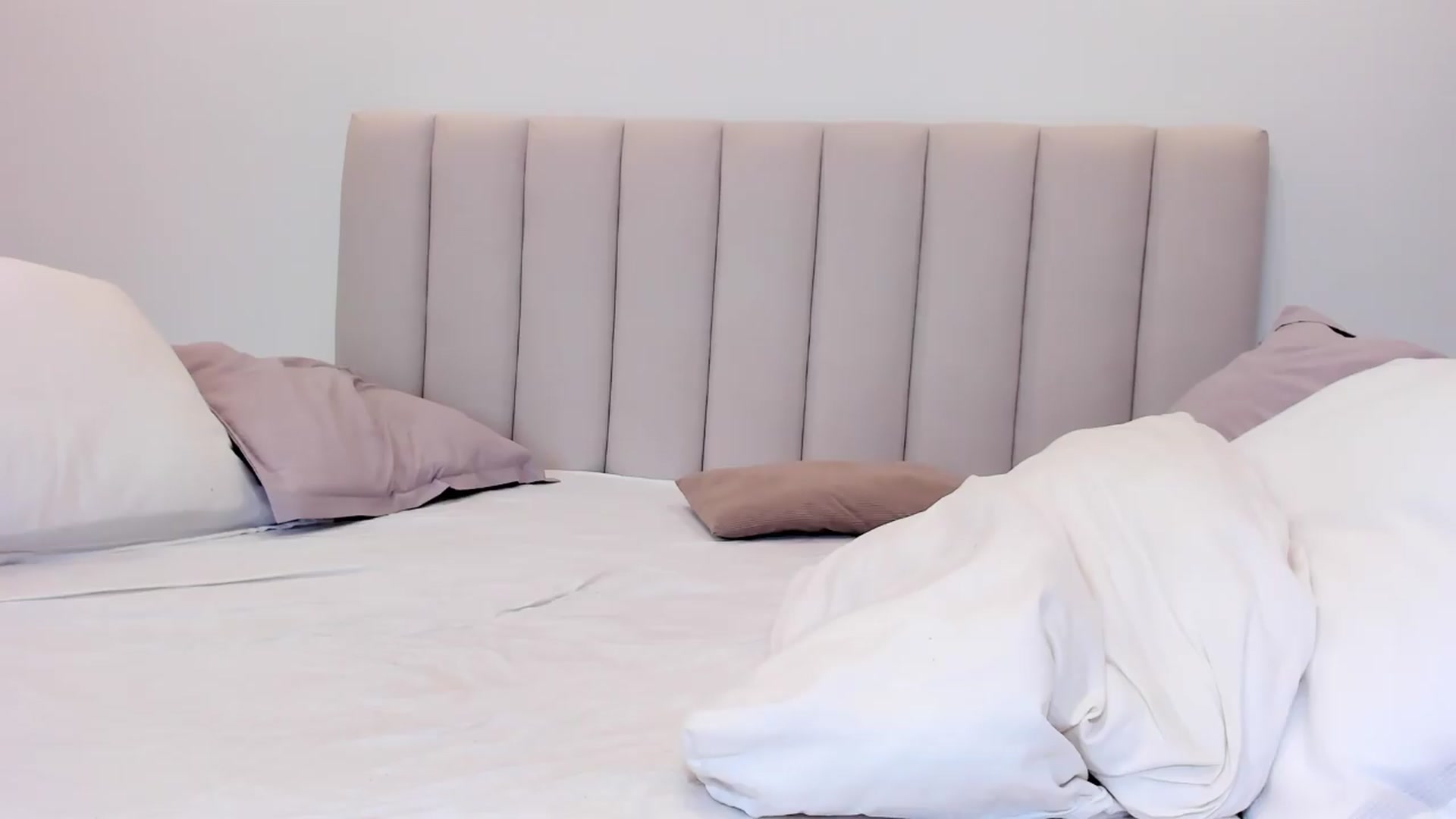 Gallery image thumbnail from AlessiaRay's myfreecams stream on, 07/17/2026, 09:47 image 6 of 20