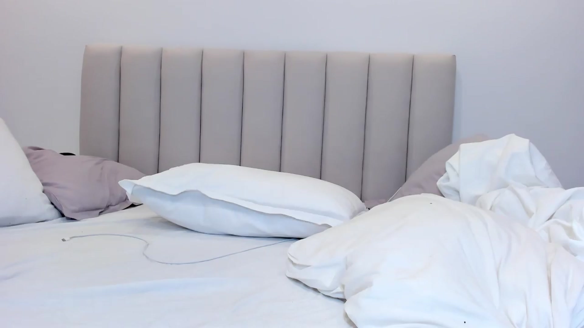 Gallery image thumbnail from AlessiaRay's myfreecams stream on, 07/18/2026, 18:20 image 5 of 20