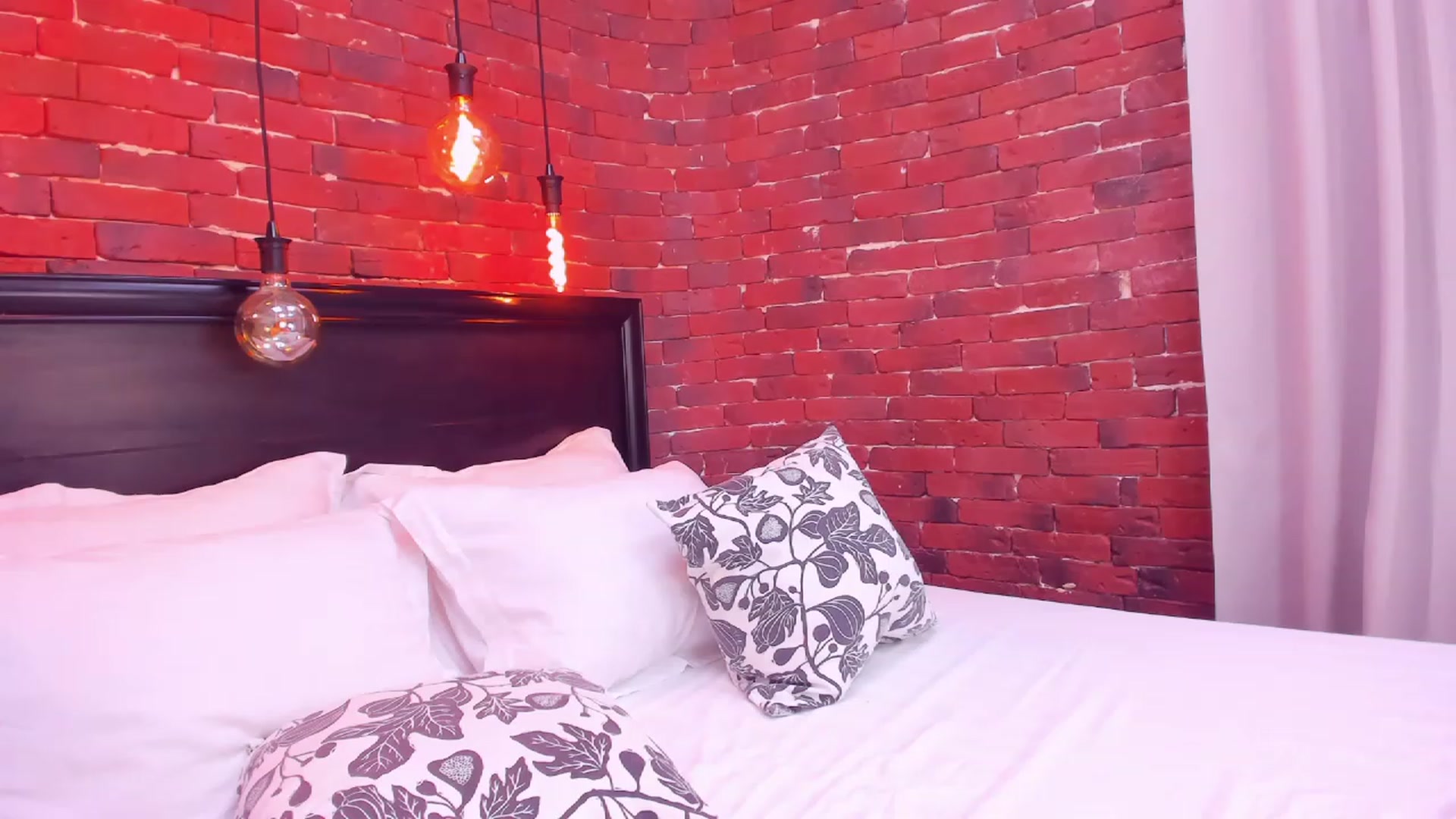 Gallery image thumbnail from AlessiaTaylor's myfreecams stream on, 03/16/2023, 11:18 image 20 of 20