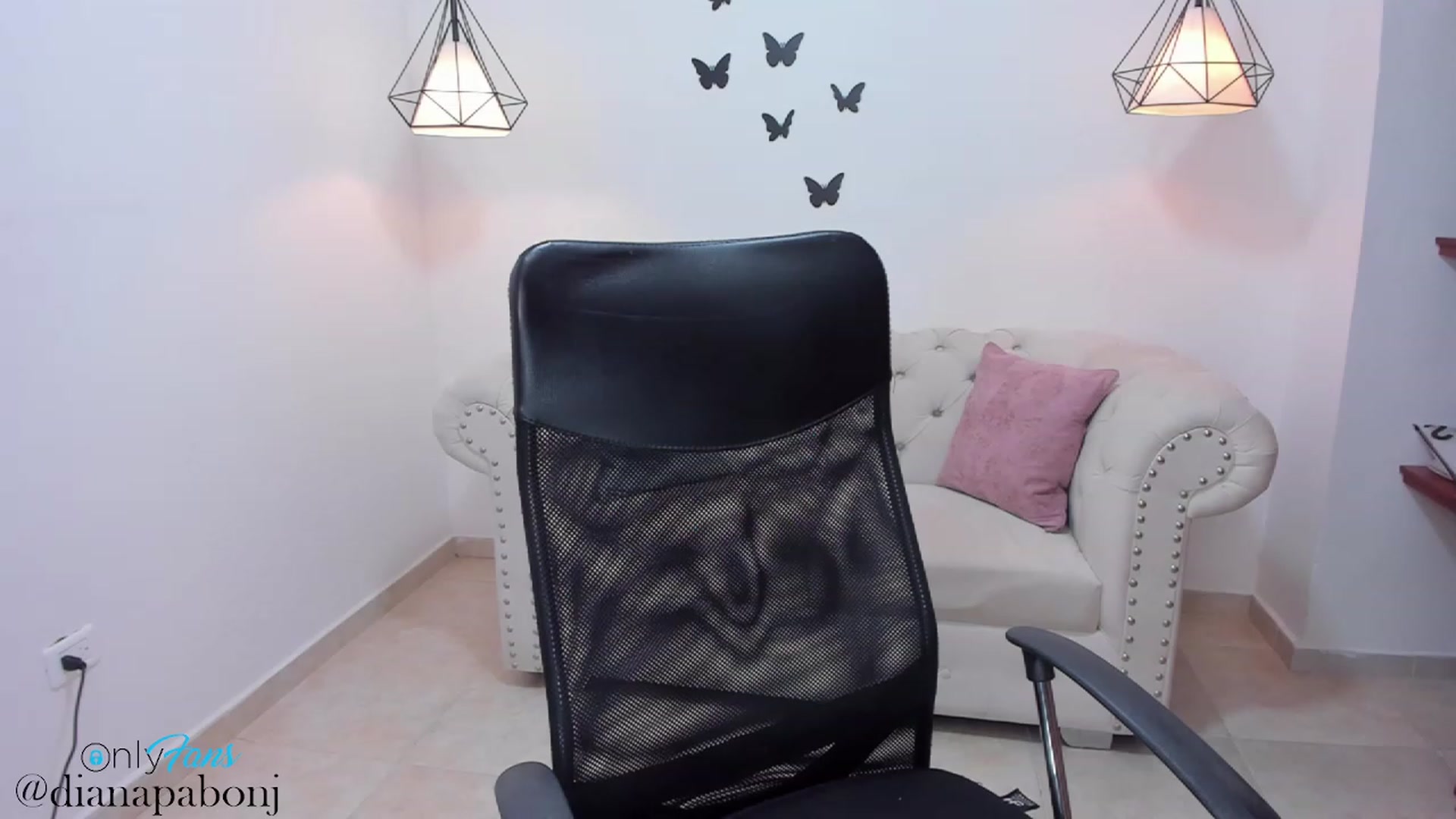 Gallery image thumbnail from Alessia_Glow's myfreecams stream on, 07/20/2023, 16:55 image 9 of 20
