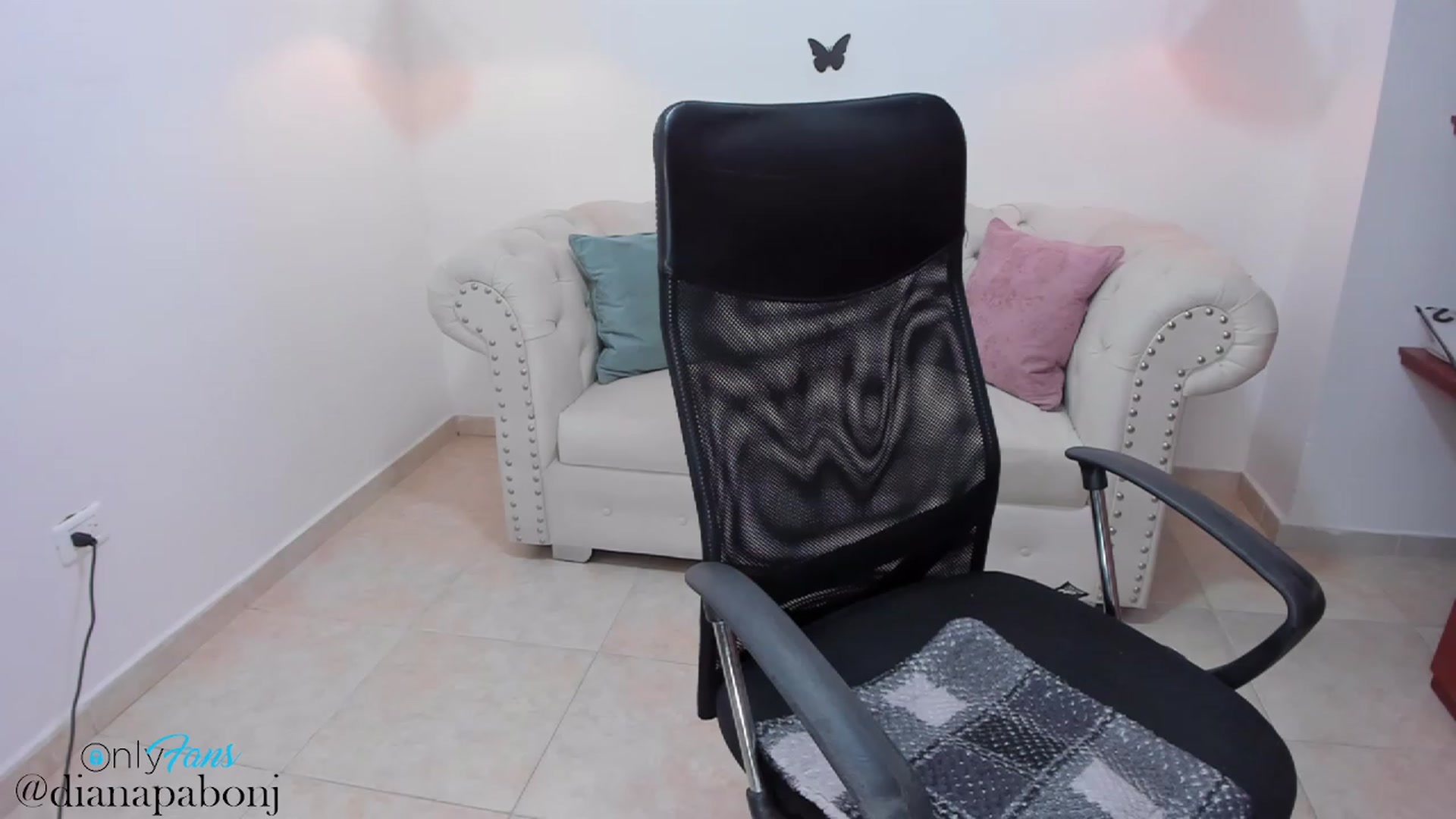 Gallery image thumbnail from Alessia_Glow's myfreecams stream on, 07/20/2023, 16:55 image 18 of 20