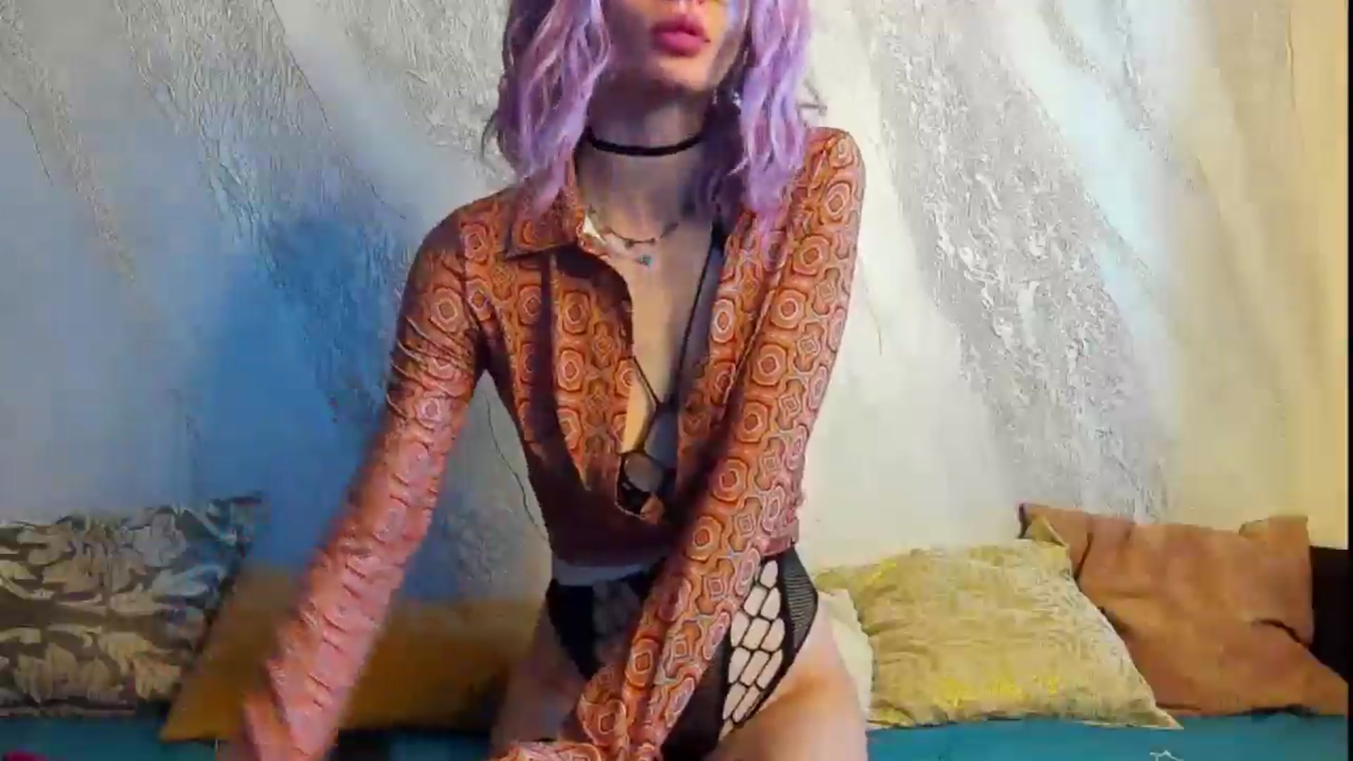 Gallery image thumbnail from AlessyaKitty's myfreecams stream on, 01/01/2025, 11:21 image 3 of 20