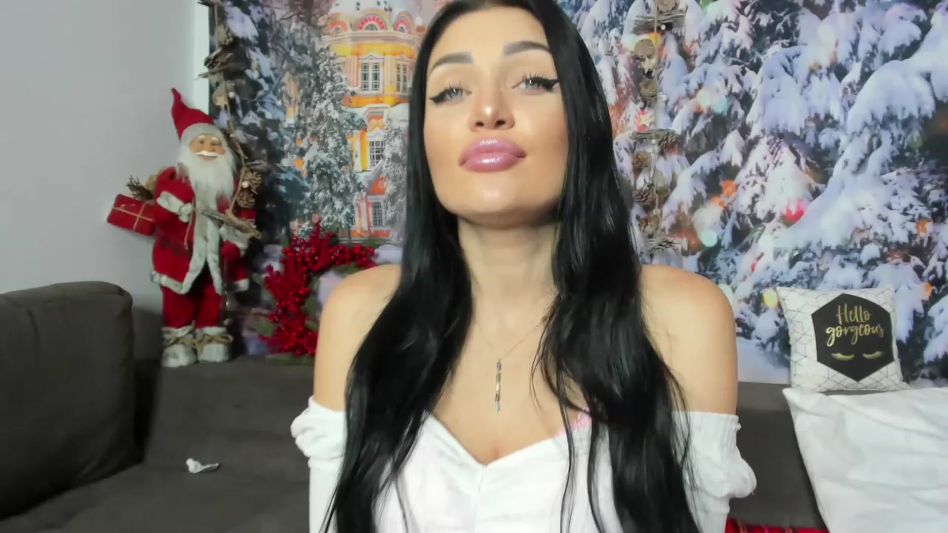 Gallery image thumbnail from AletaOcean's myfreecams stream on, 12/12/2022, 07:40 image 8 of 20