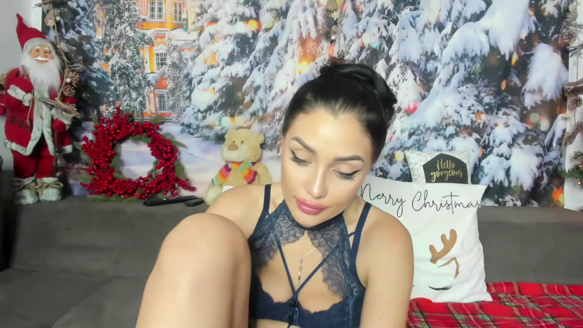Gallery image thumbnail from AletaOcean's myfreecams stream on, 12/16/2022, 11:10 image 2 of 20