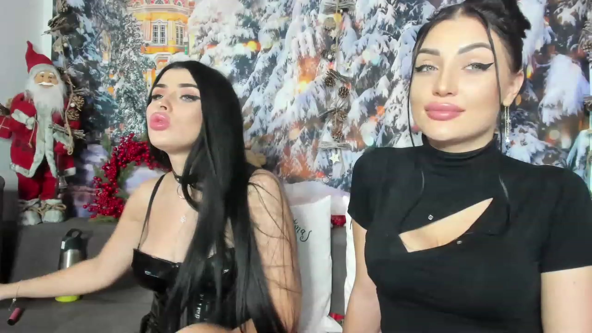 Gallery image thumbnail from AletaOcean's myfreecams stream on, 12/23/2022, 10:29 image 12 of 20