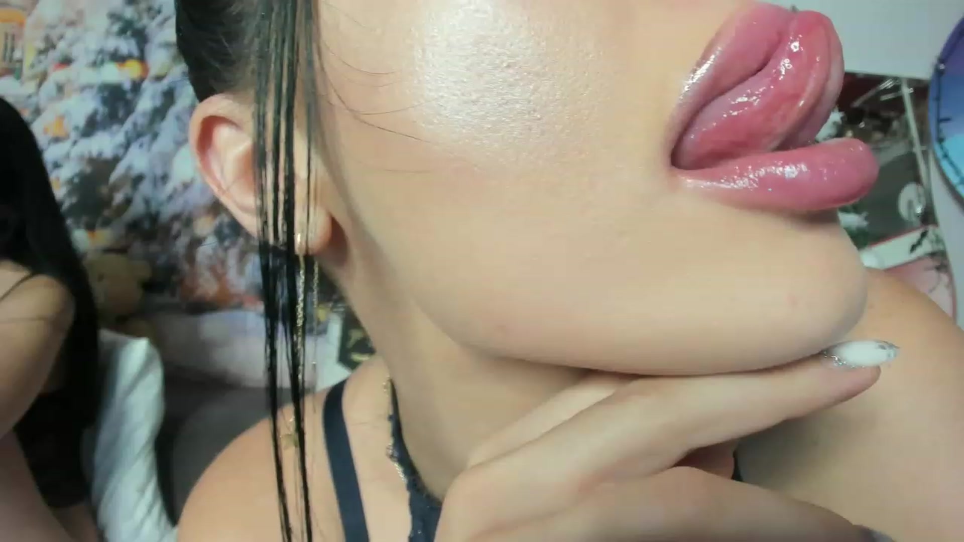 Gallery image thumbnail from AletaOcean's myfreecams stream on, 01/05/2023, 07:48 image 8 of 20