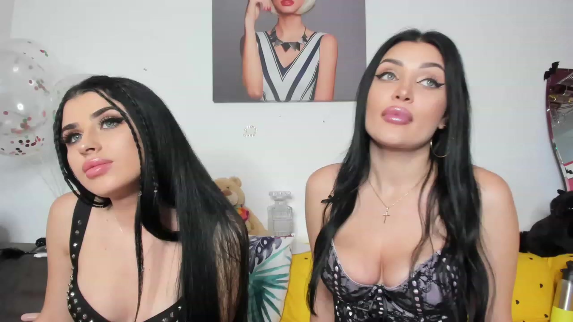 Gallery image thumbnail from AletaOcean's myfreecams stream on, 01/13/2023, 08:48 image 2 of 20