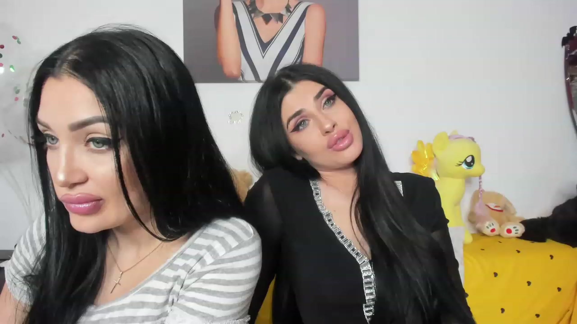 Gallery image thumbnail from AletaOcean's myfreecams stream on, 01/17/2023, 07:04 image 19 of 20