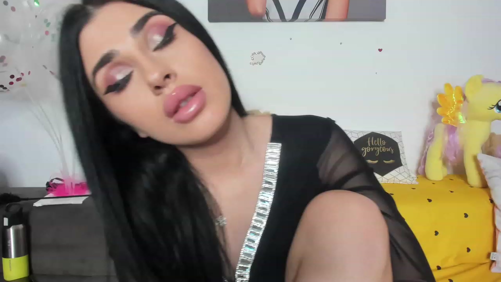 Gallery image thumbnail from AletaOcean's myfreecams stream on, 01/17/2023, 07:42 image 6 of 20