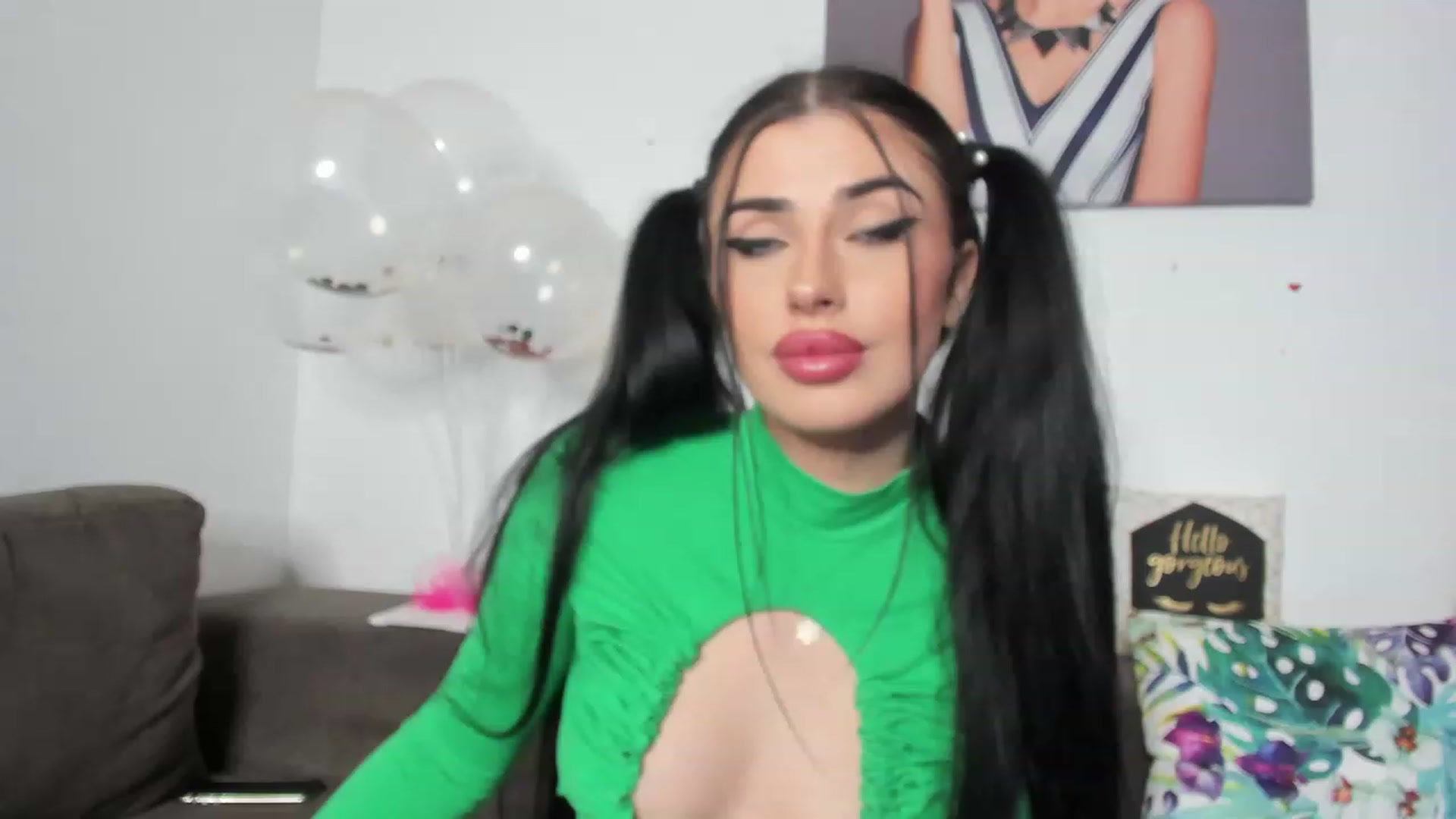 Gallery image thumbnail from AletaOcean's myfreecams stream on, 02/17/2023, 15:17 image 10 of 20