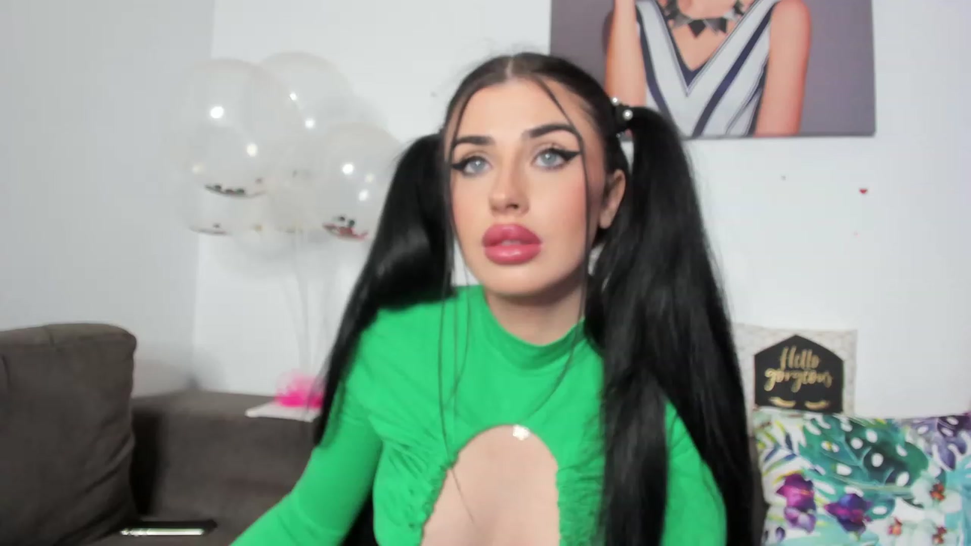 Gallery image thumbnail from AletaOcean's myfreecams stream on, 02/17/2023, 15:17 image 8 of 20