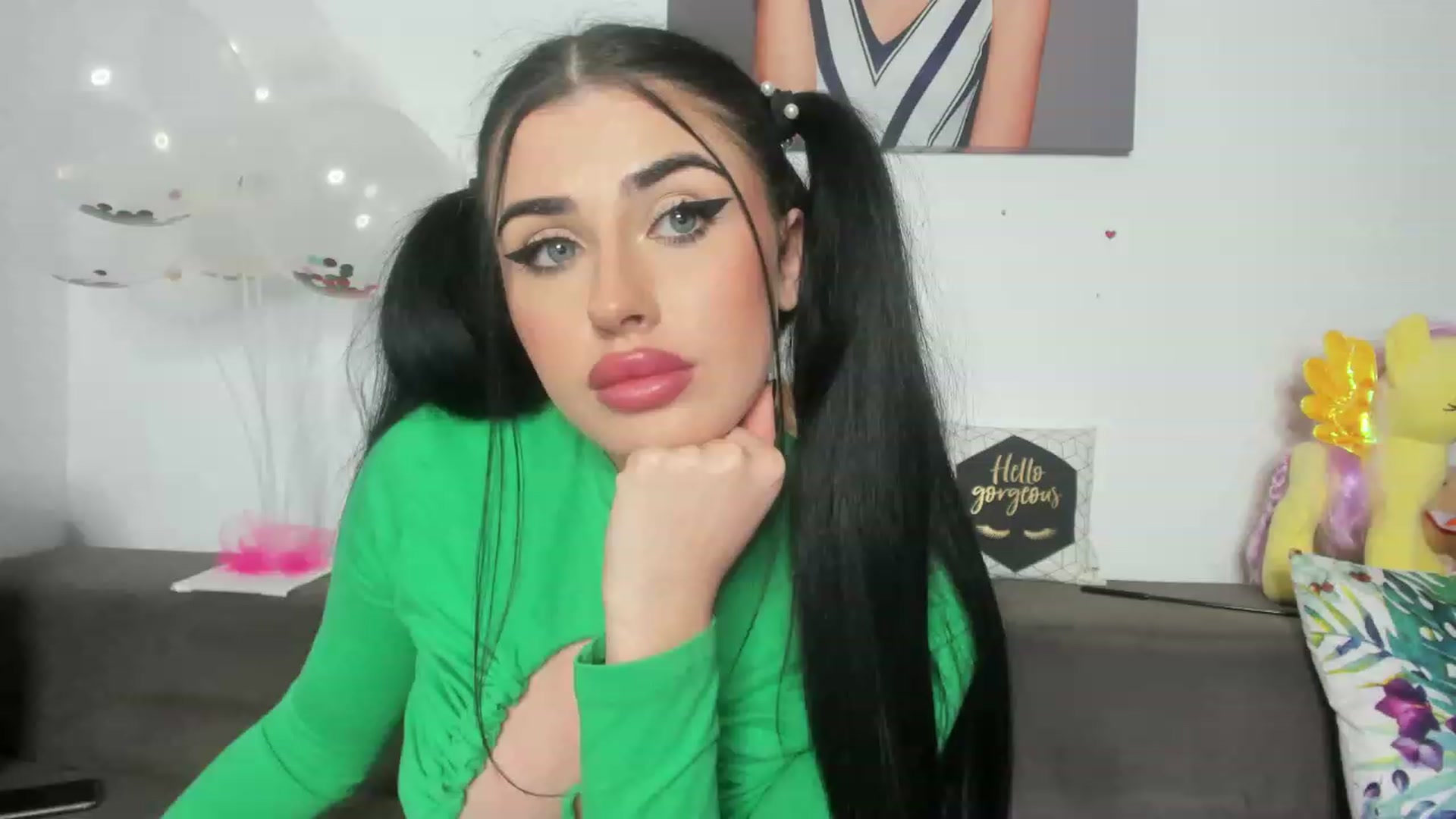 Gallery image thumbnail from AletaOcean's myfreecams stream on, 02/17/2023, 17:47 image 12 of 20