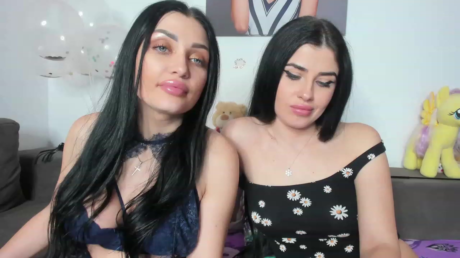 Gallery image thumbnail from AletaOcean's myfreecams stream on, 02/22/2023, 18:23 image 16 of 20