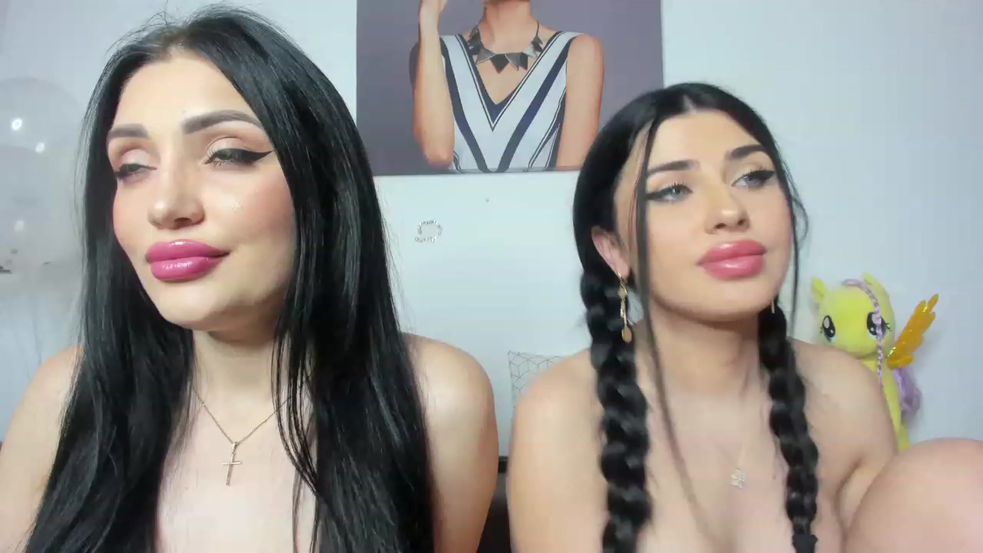 Gallery image thumbnail from AletaOcean's myfreecams stream on, 03/10/2023, 18:02 image 11 of 20