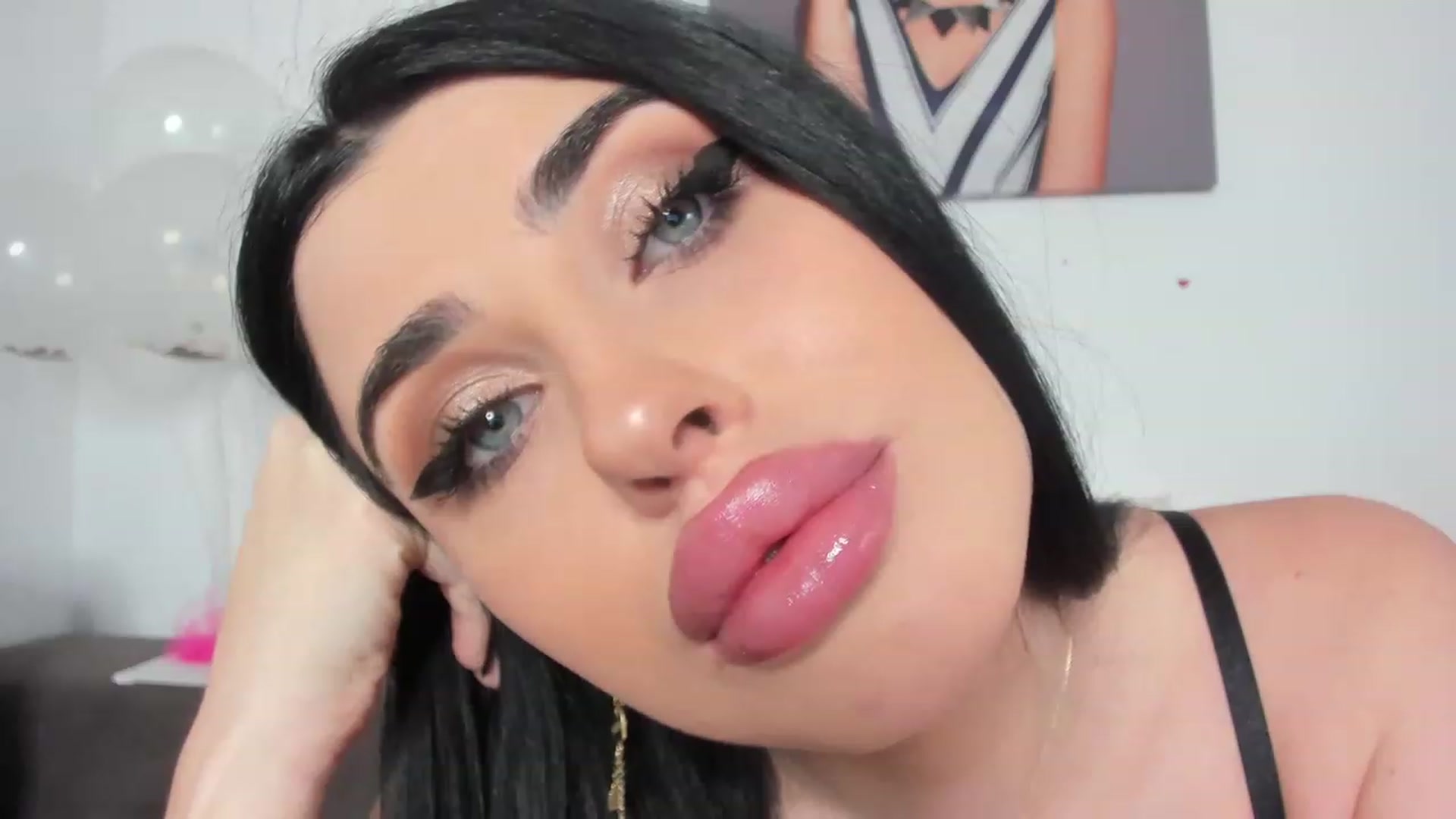 Gallery image thumbnail from AletaOcean's myfreecams stream on, 03/13/2023, 13:50 image 5 of 20