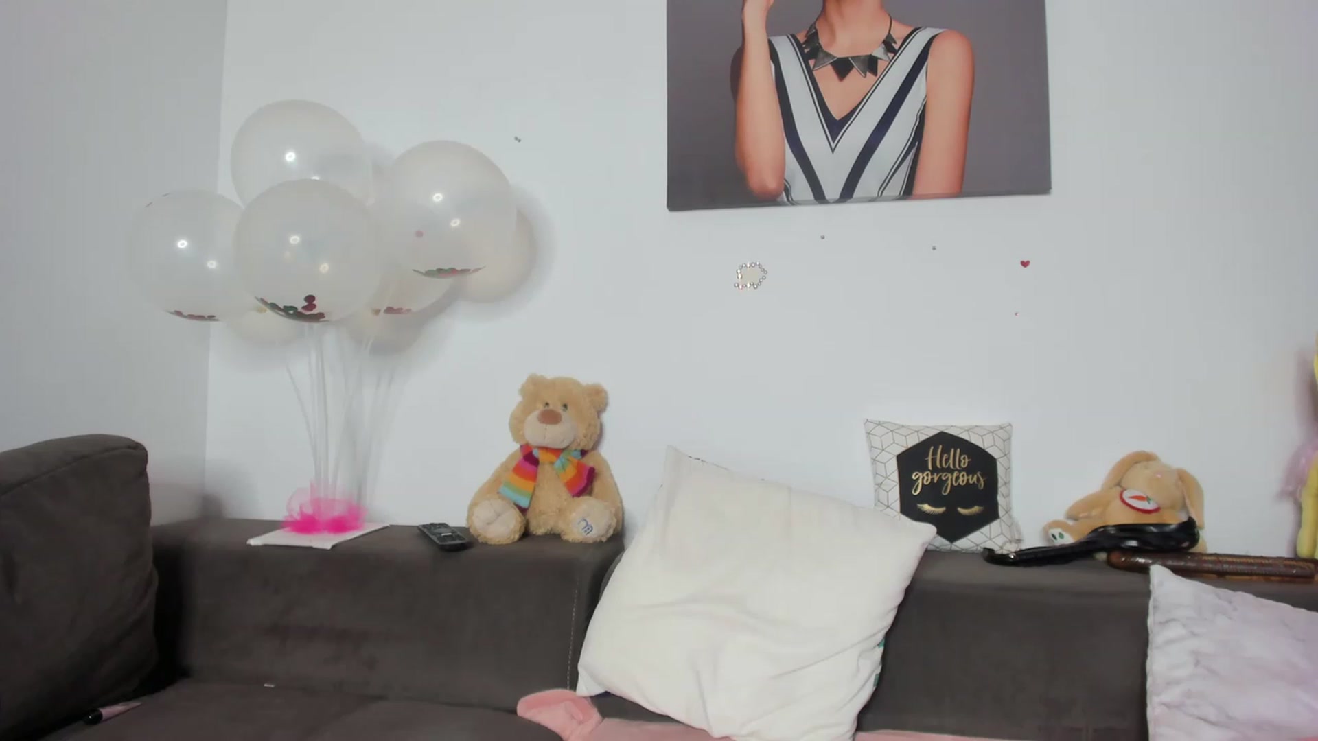 Gallery image thumbnail from AletaOcean's myfreecams stream on, 03/13/2023, 19:23 image 15 of 20