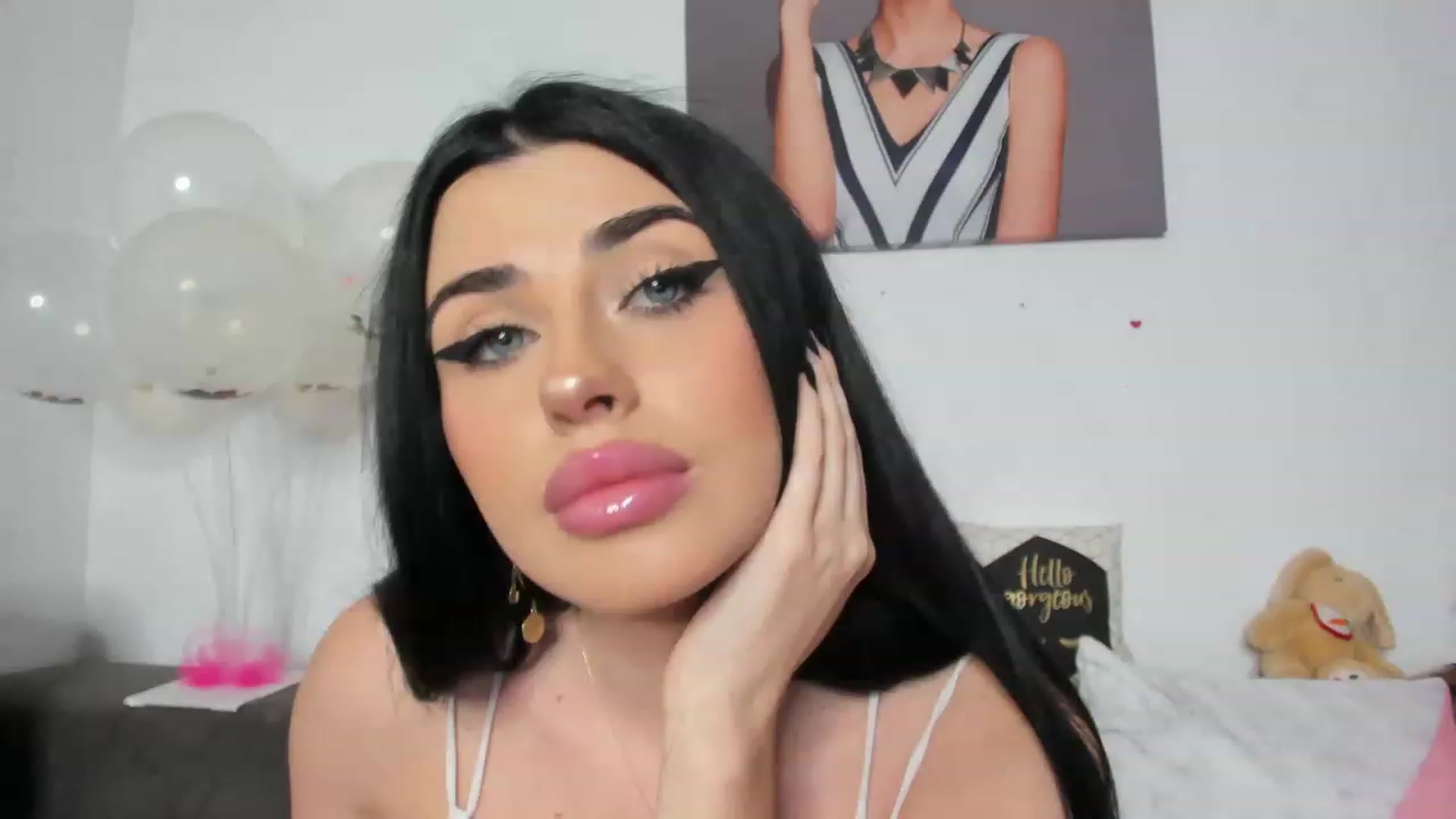 Gallery image thumbnail from AletaOcean's myfreecams stream on, 03/15/2023, 16:20 image 1 of 20