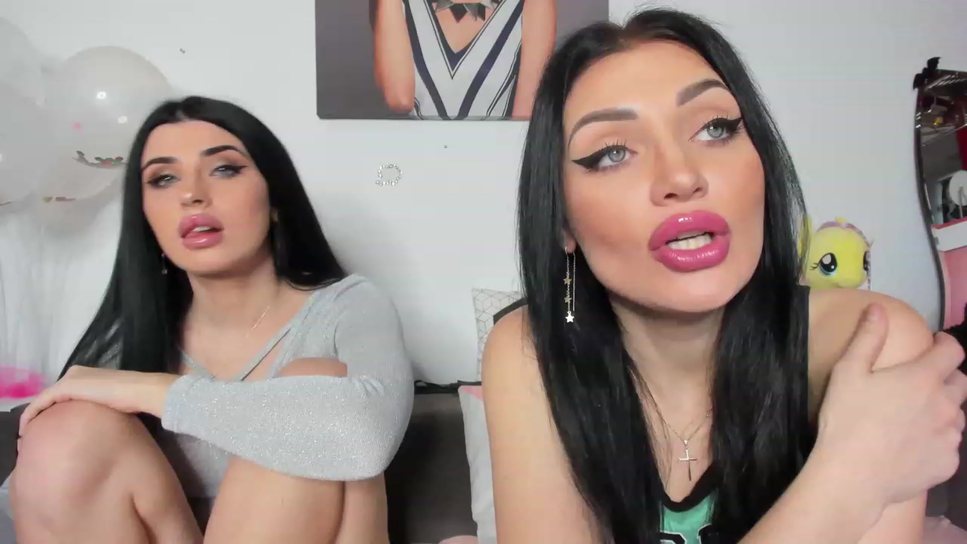 Gallery image thumbnail from AletaOcean's myfreecams stream on, 03/16/2023, 07:16 image 1 of 20