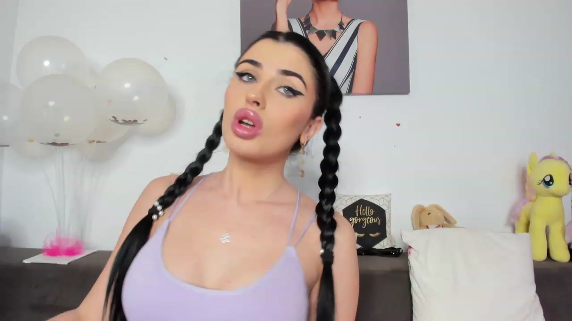 Gallery image thumbnail from AletaOcean's myfreecams stream on, 03/17/2023, 14:43 image 3 of 20