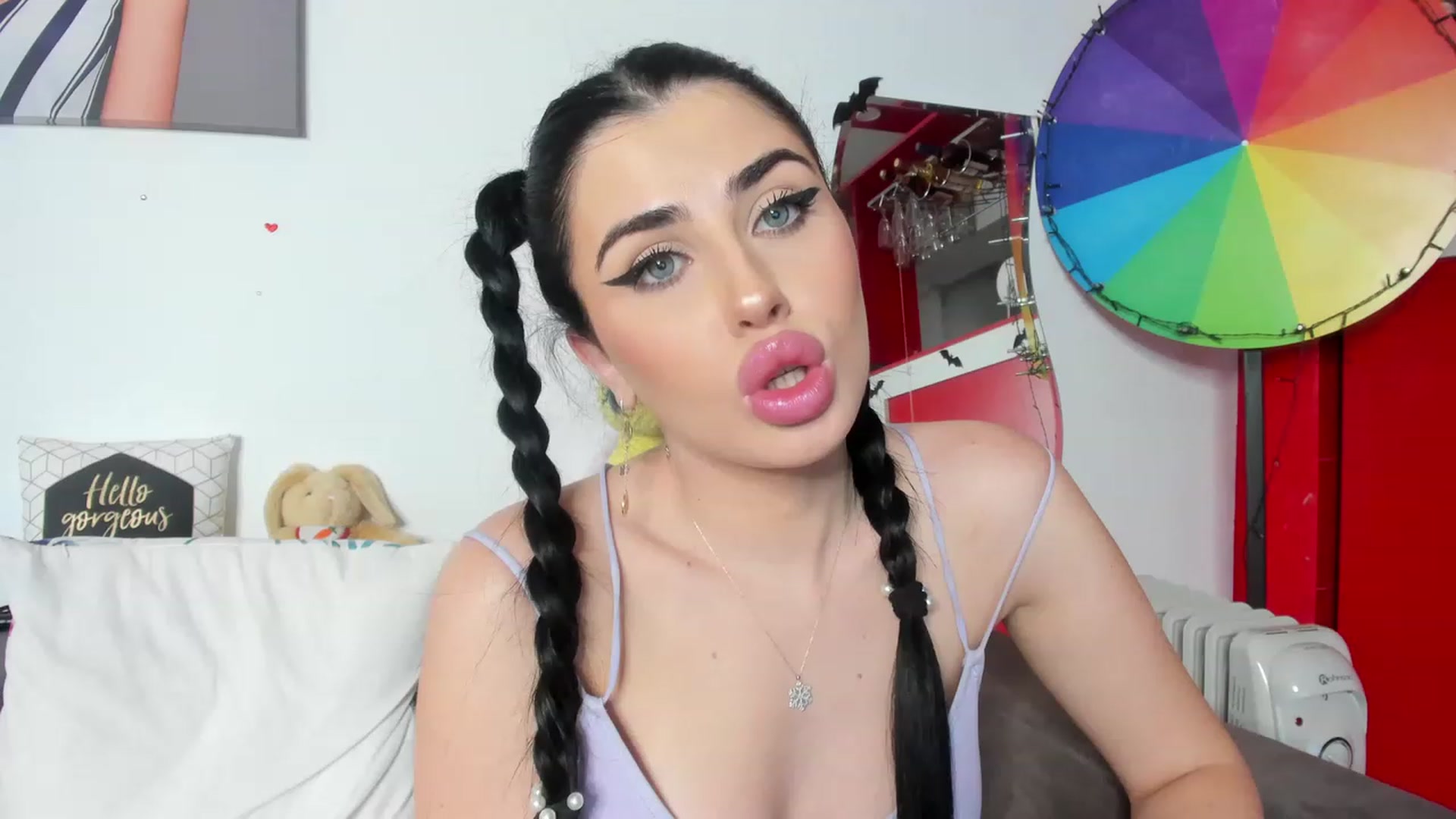 Gallery image thumbnail from AletaOcean's myfreecams stream on, 03/17/2023, 17:27 image 7 of 20