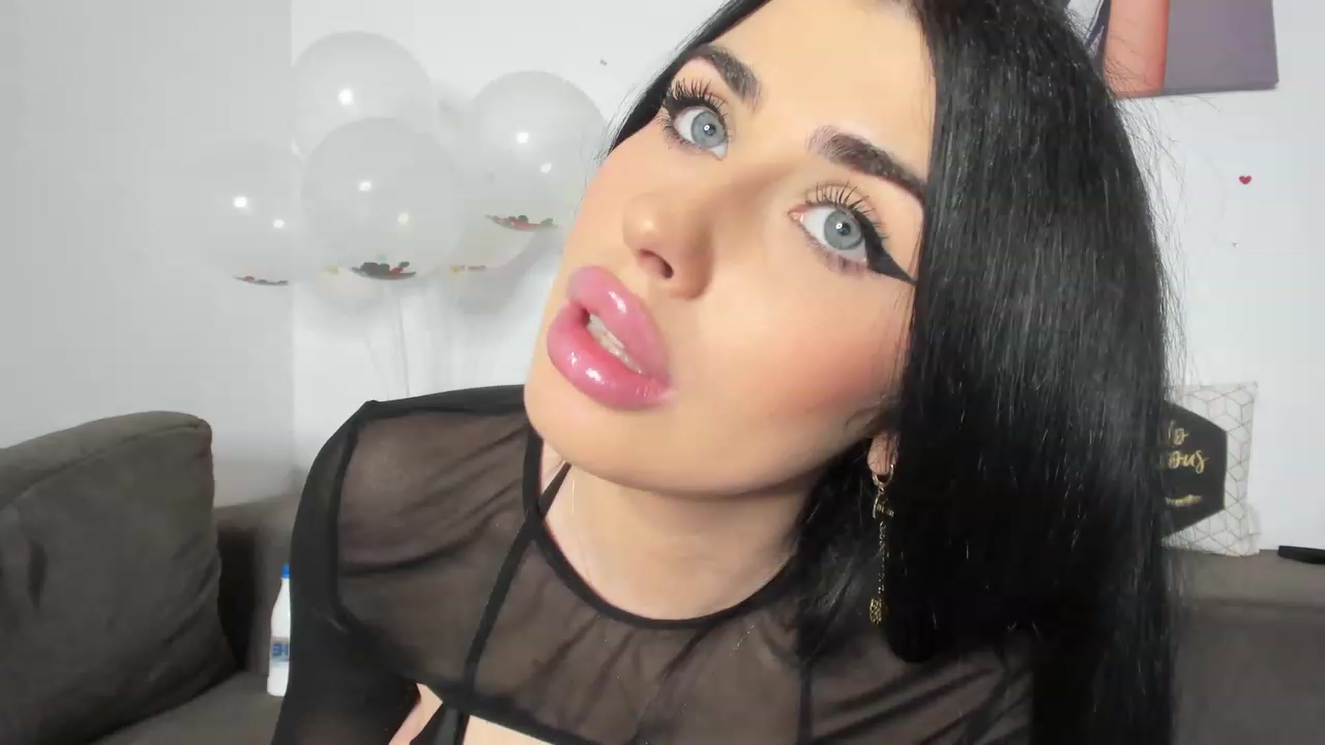 Gallery image thumbnail from AletaOcean's myfreecams stream on, 03/22/2023, 18:20 image 7 of 20