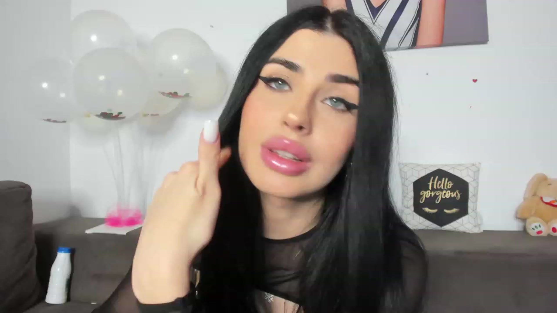Gallery image thumbnail from AletaOcean's myfreecams stream on, 03/22/2023, 18:20 image 16 of 20