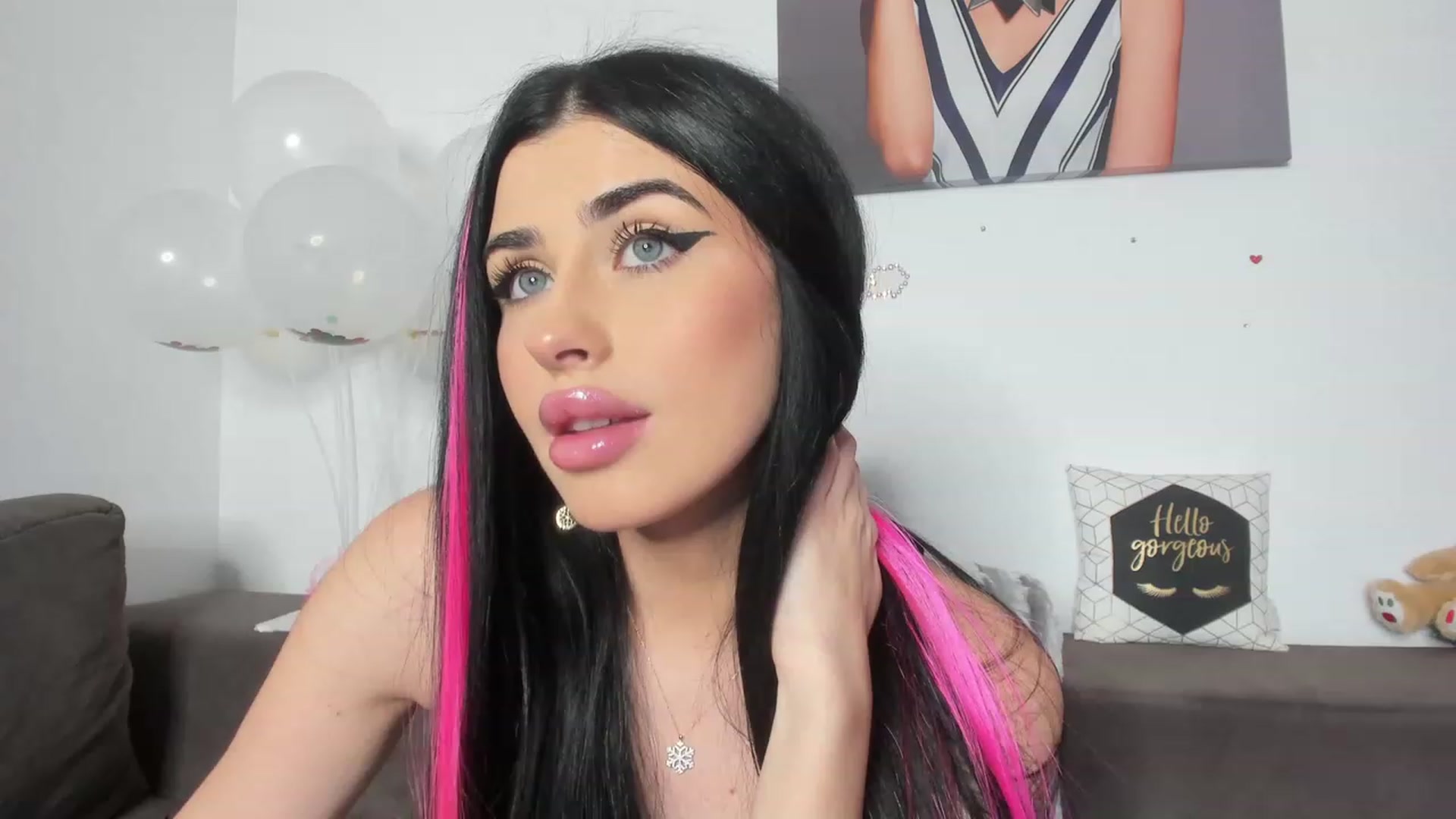 Gallery image thumbnail from AletaOcean's myfreecams stream on, 03/27/2023, 15:40 image 2 of 20