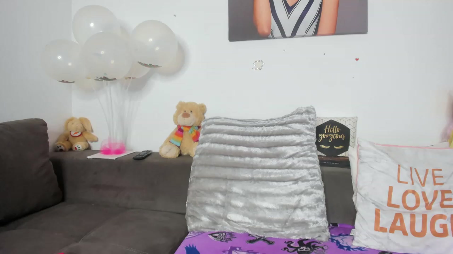Gallery image thumbnail from AletaOcean's myfreecams stream on, 03/29/2023, 09:46 image 9 of 20