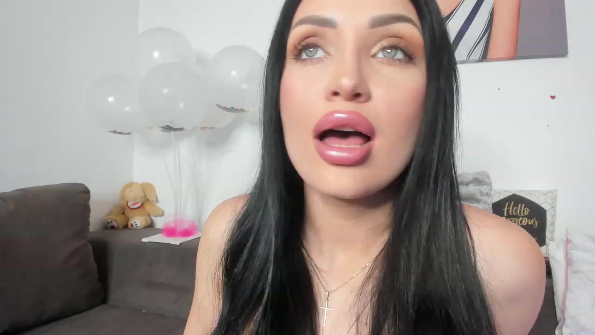 Gallery image thumbnail from AletaOcean's myfreecams stream on, 03/29/2023, 09:46 image 17 of 20
