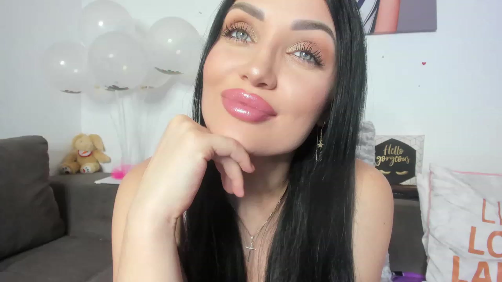 Gallery image thumbnail from AletaOcean's myfreecams stream on, 03/29/2023, 09:46 image 6 of 20