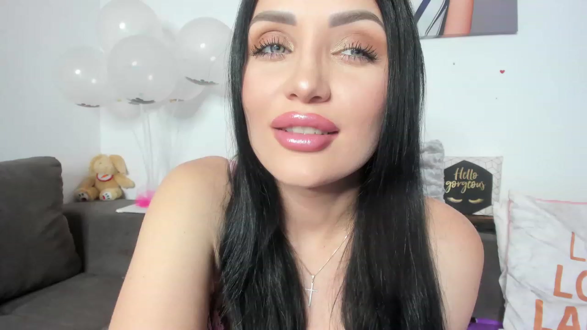Gallery image thumbnail from AletaOcean's myfreecams stream on, 03/29/2023, 09:46 image 4 of 20