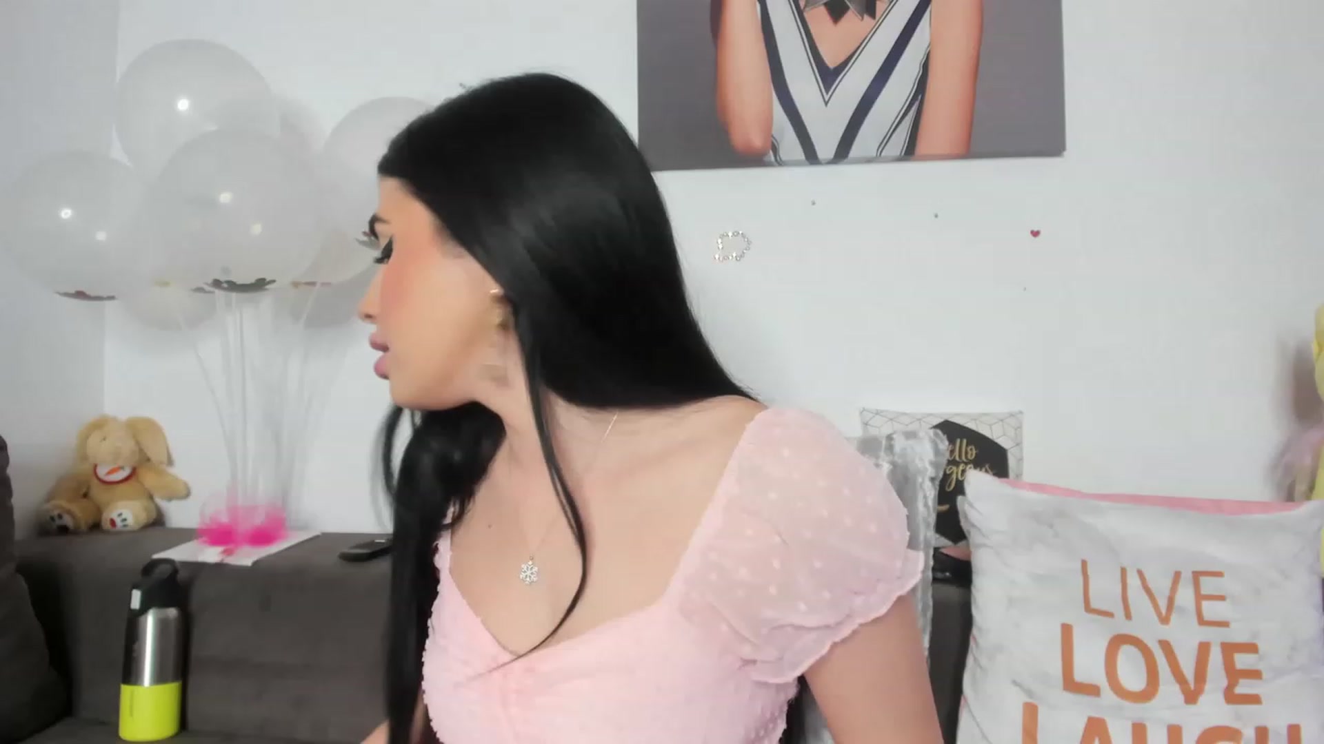 Gallery image thumbnail from AletaOcean's myfreecams stream on, 04/01/2023, 11:00 image 15 of 20