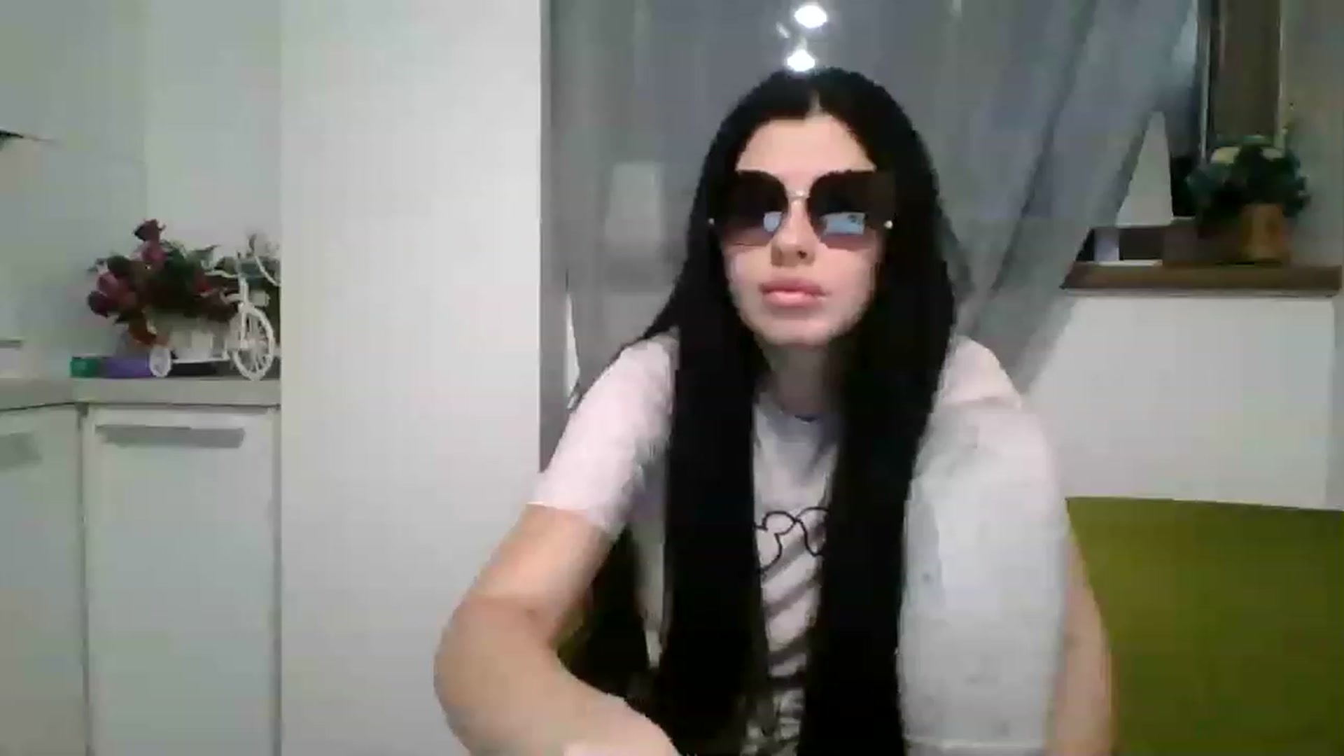 Gallery image thumbnail from AletaOcean's myfreecams stream on, 04/01/2023, 17:39 image 15 of 20