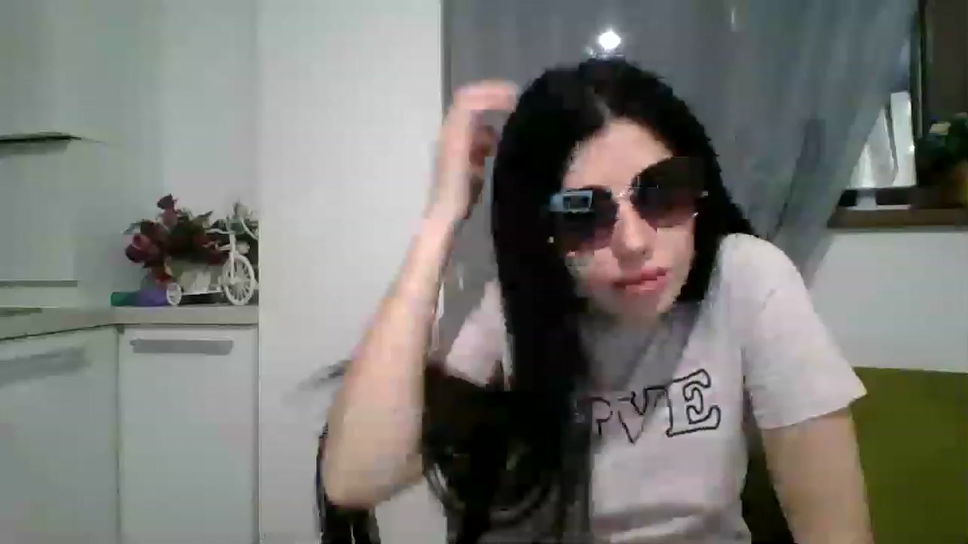 Gallery image thumbnail from AletaOcean's myfreecams stream on, 04/01/2023, 19:09 image 12 of 20