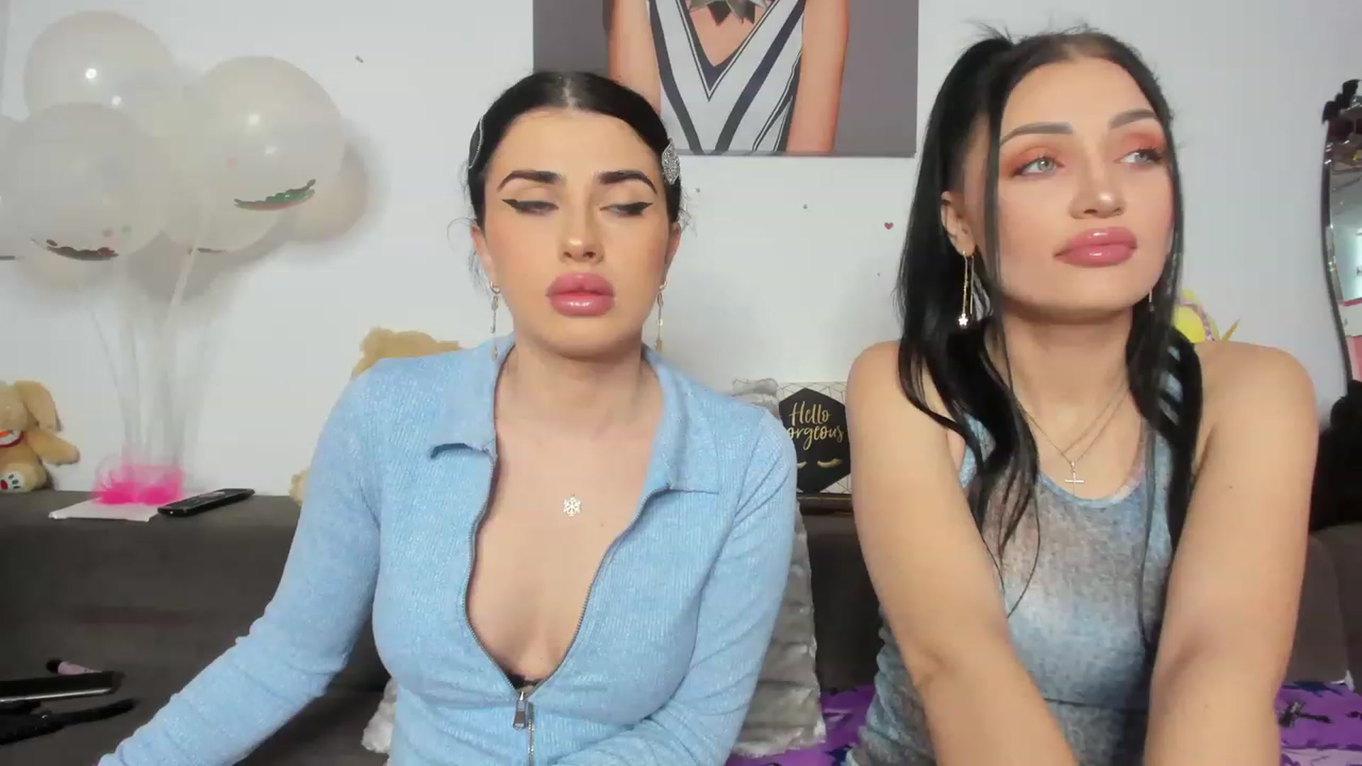 Gallery image thumbnail from AletaOcean's myfreecams stream on, 04/06/2023, 10:04 image 2 of 20