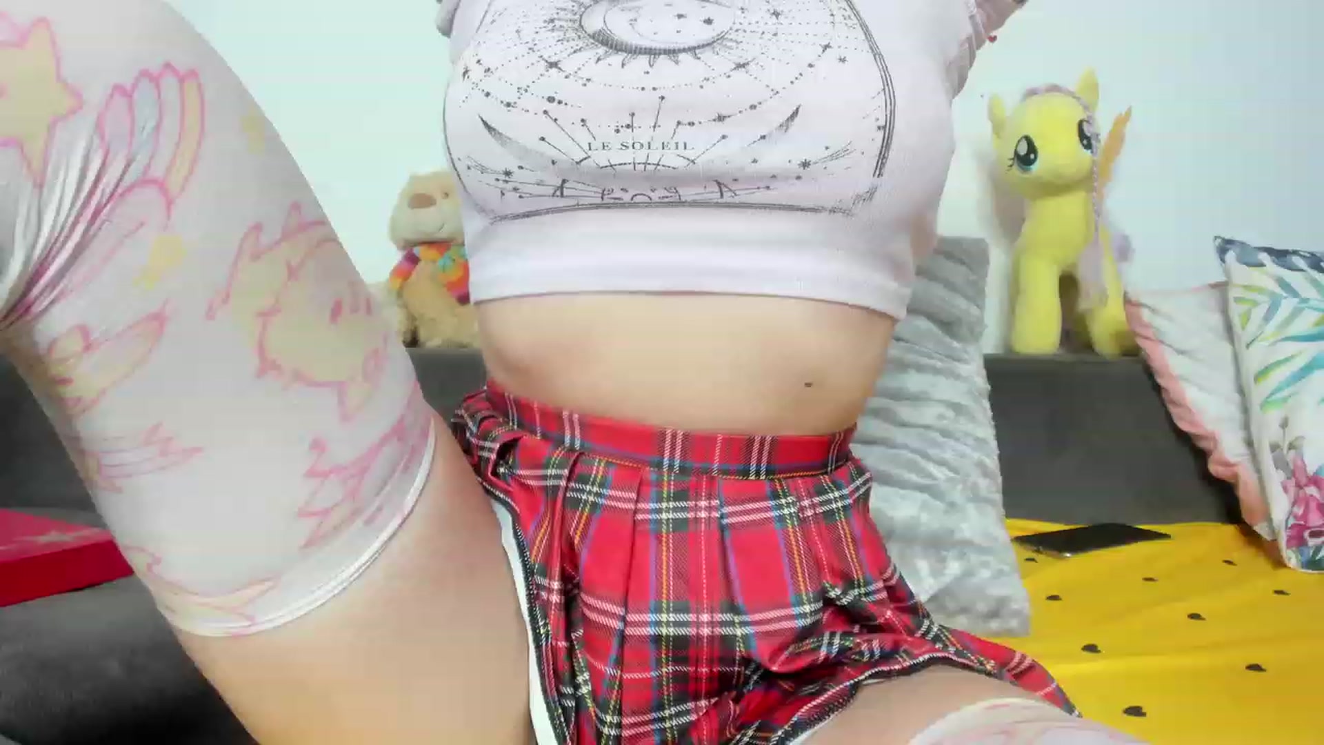 Gallery image thumbnail from AletaOcean's myfreecams stream on, 04/12/2023, 07:48 image 12 of 20