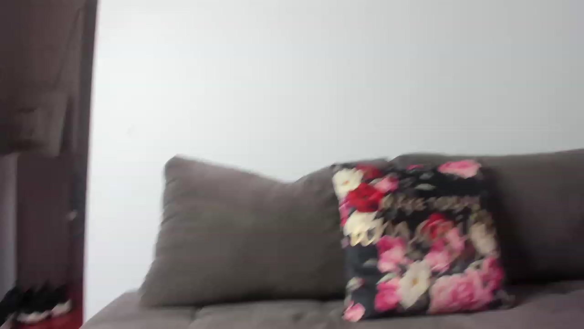 Gallery image thumbnail from AletaOcean's myfreecams stream on, 04/12/2023, 08:09 image 8 of 20