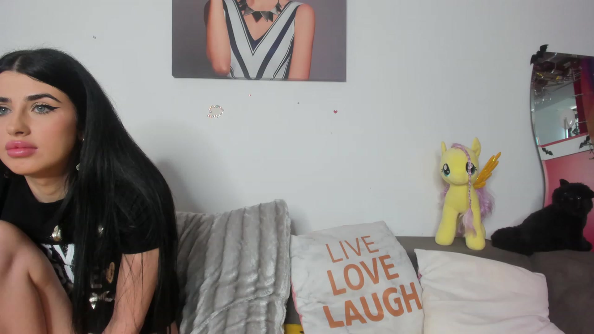 Gallery image thumbnail from AletaOcean's myfreecams stream on, 04/13/2023, 07:49 image 10 of 20